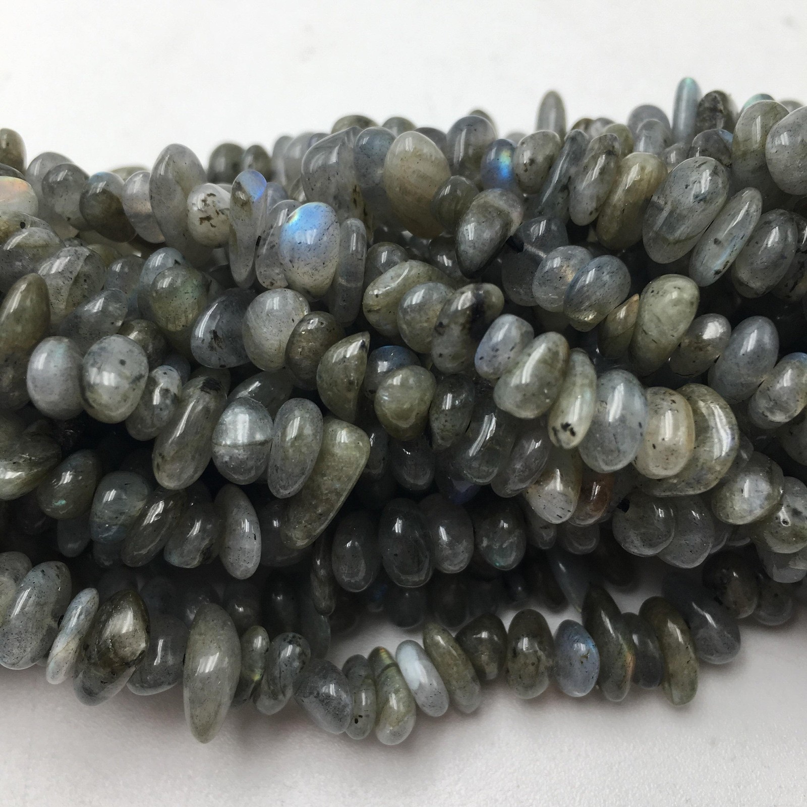 Labradorite Center Drill Pebble Nugget Chips Beads Approx 7-10mm 15.5″ Strand