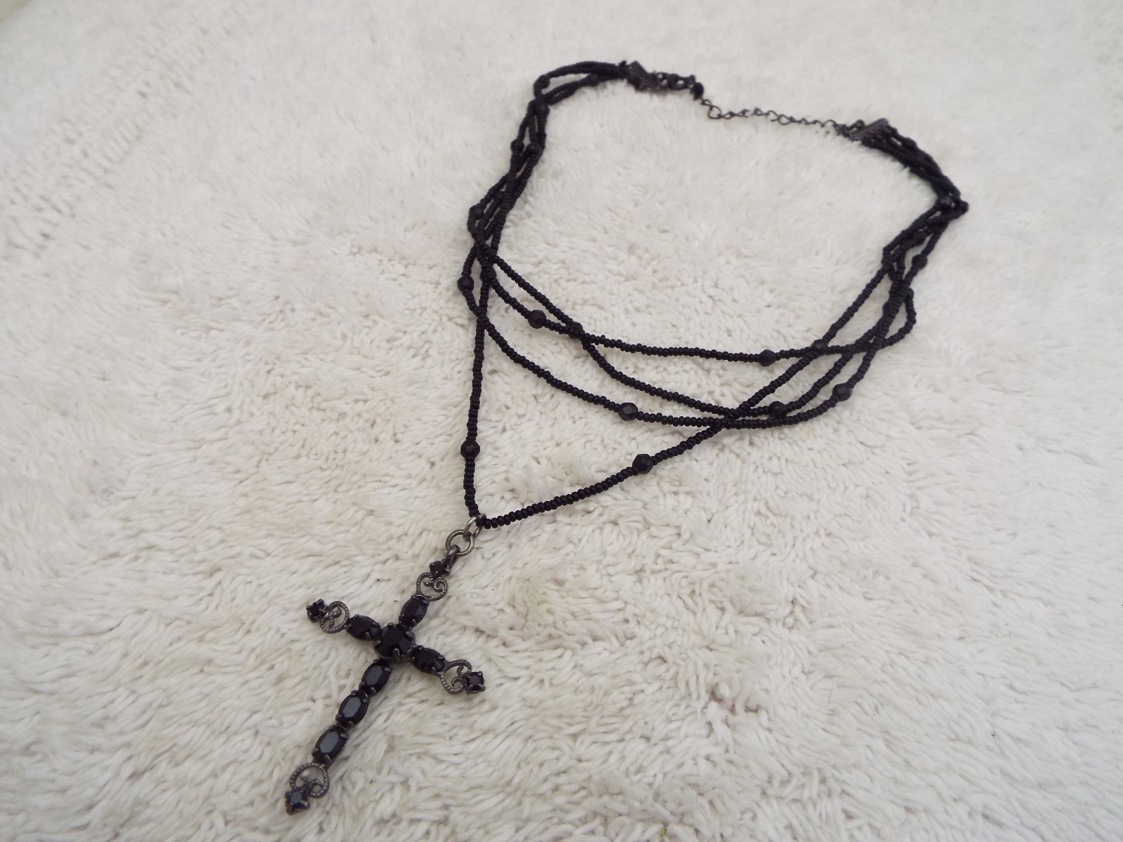 Black Glass Bead Gunmetal Cross Pendant Necklace (B23)