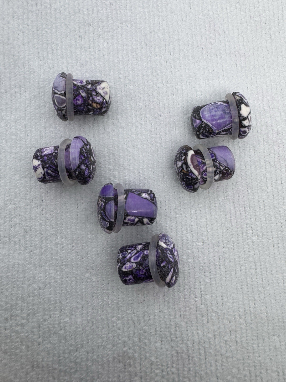 7 Pair 00g 10mm Natural Stone Ear Gauges River Collection