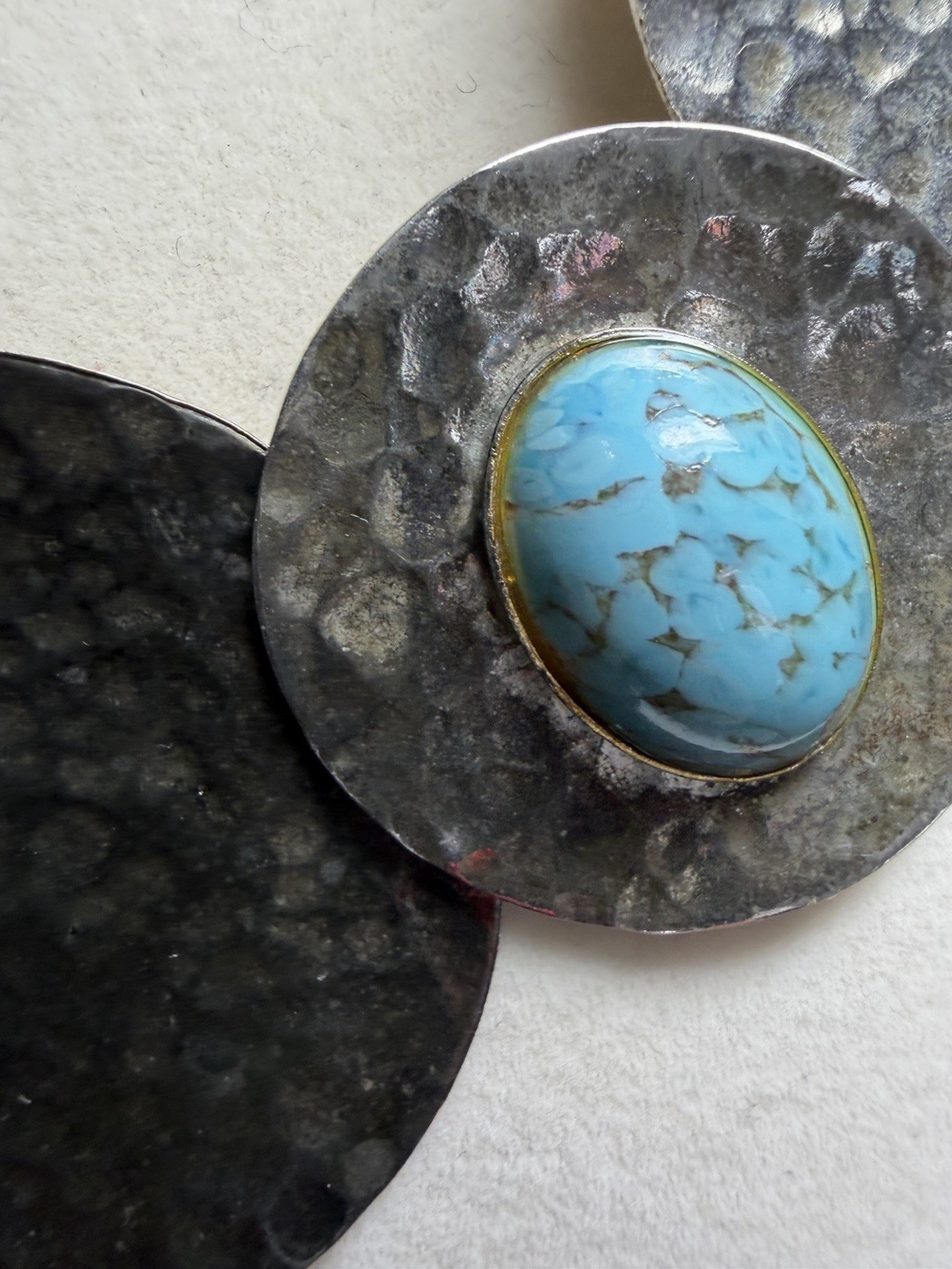 Hammered Brutalist Necklace Silver Tone Disc Statement Modernist Turquoise Glass