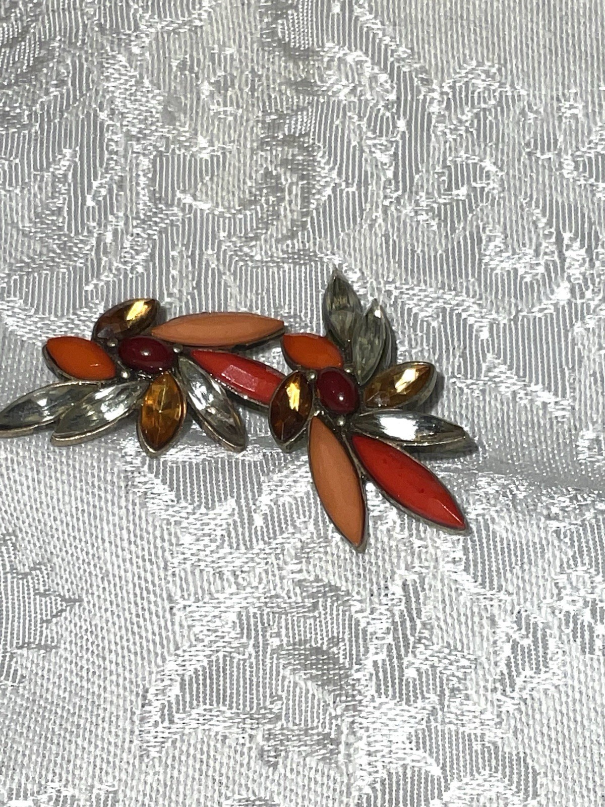 VINTAGE STYLE RHINSTONE EARRINGS ORANGE RED NAVETTE , GOLD RETRO FLORAL LOOK
