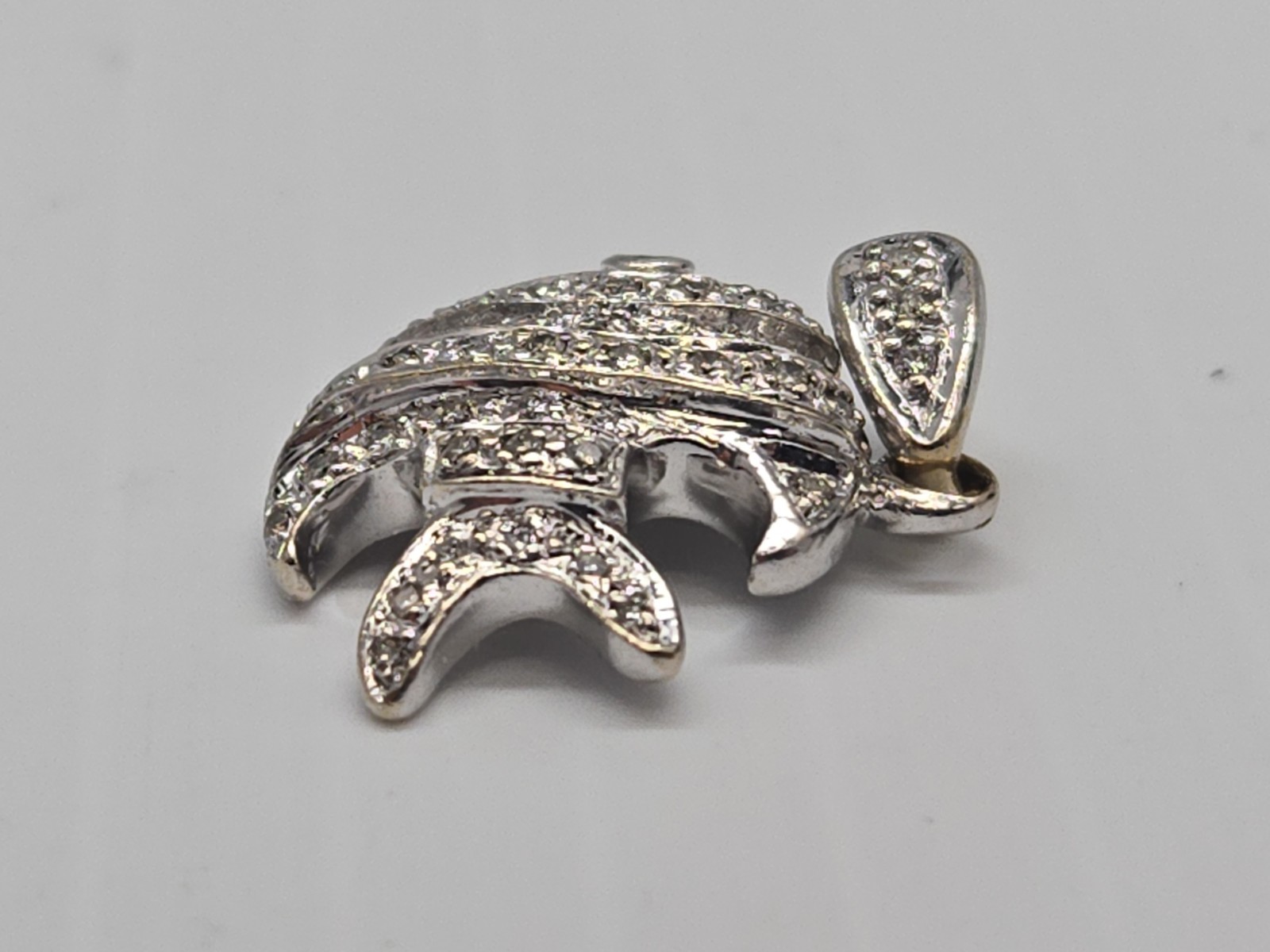 14k Gold Fish Pendent { 3.72 grams / 5/8ct Natural Diamonds } White .585 Charm