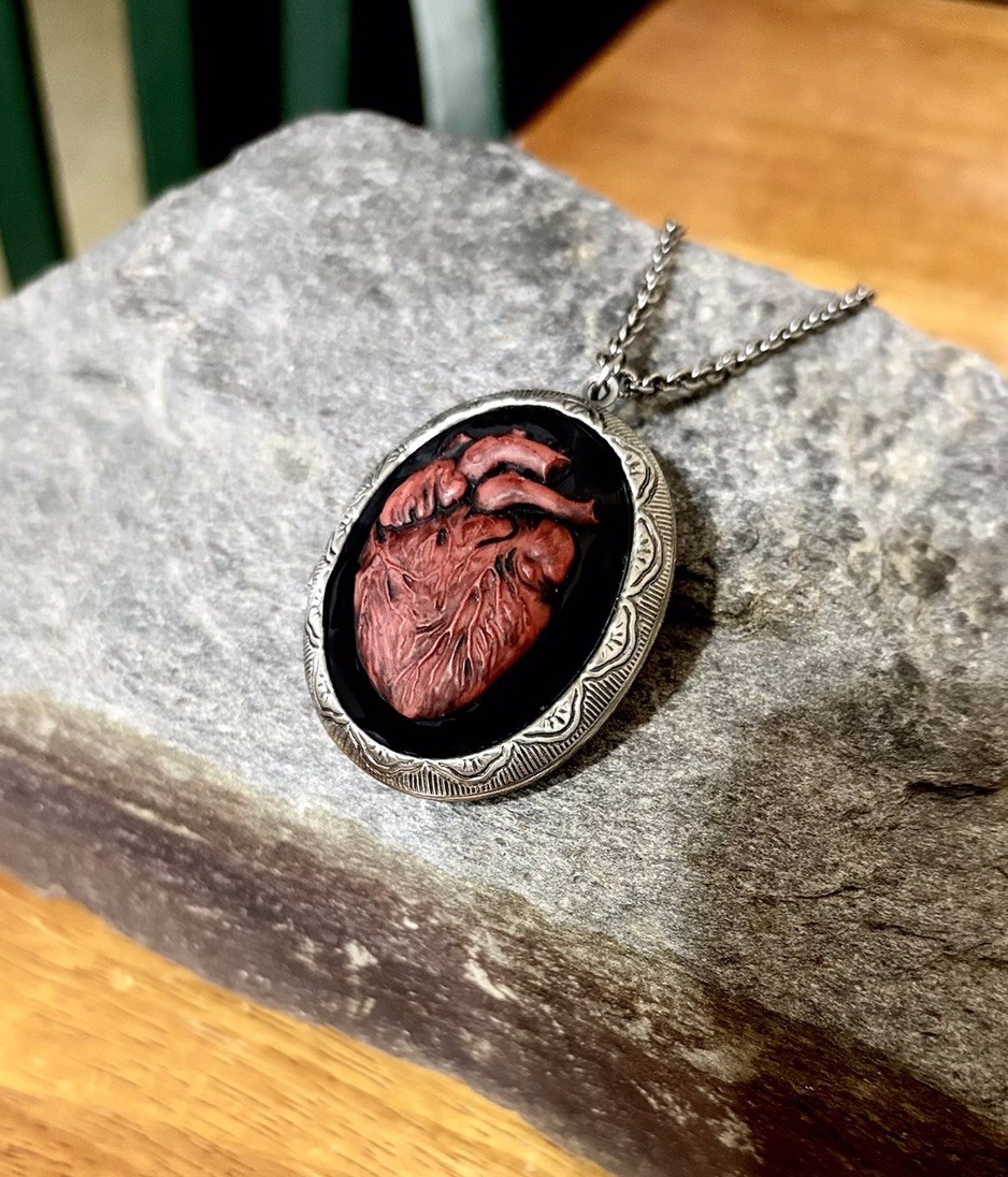 Red Human Heart Cameo LOCKET NECKLACE Distressed Gothic Pillbox Stash Pendant