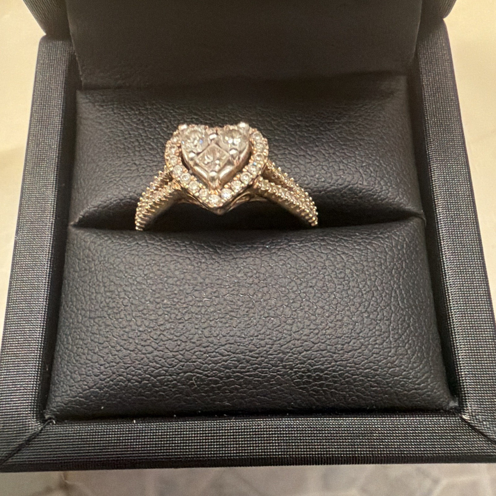 1/2 CT Zales 10k Yellow Gold Heart Halo White Diamond Engagement Ring Size 7