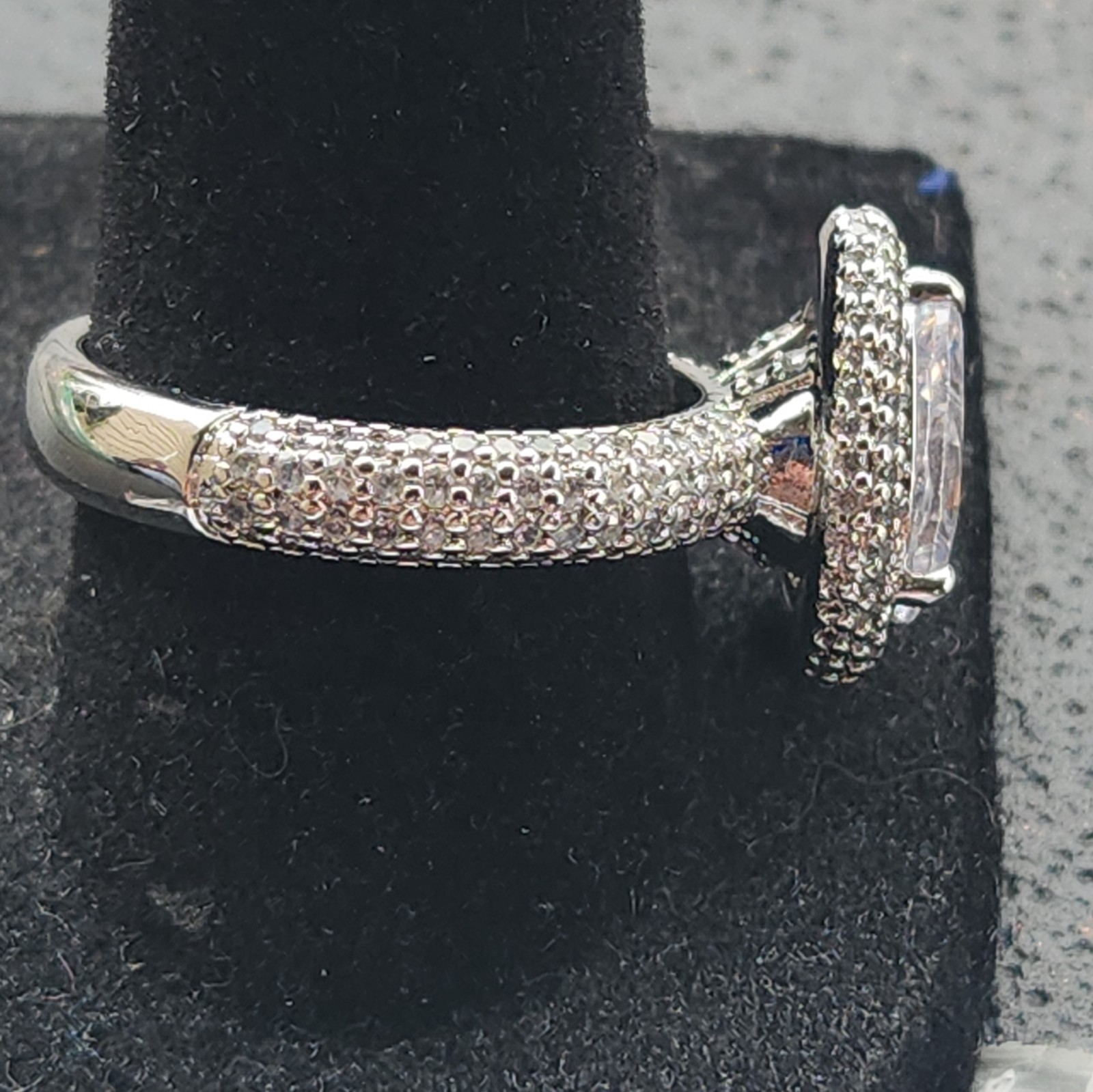 BP “Two Sides To The Story” RG42424 Sz 8 Rhodium Plated Diamond Cubic Zirconia