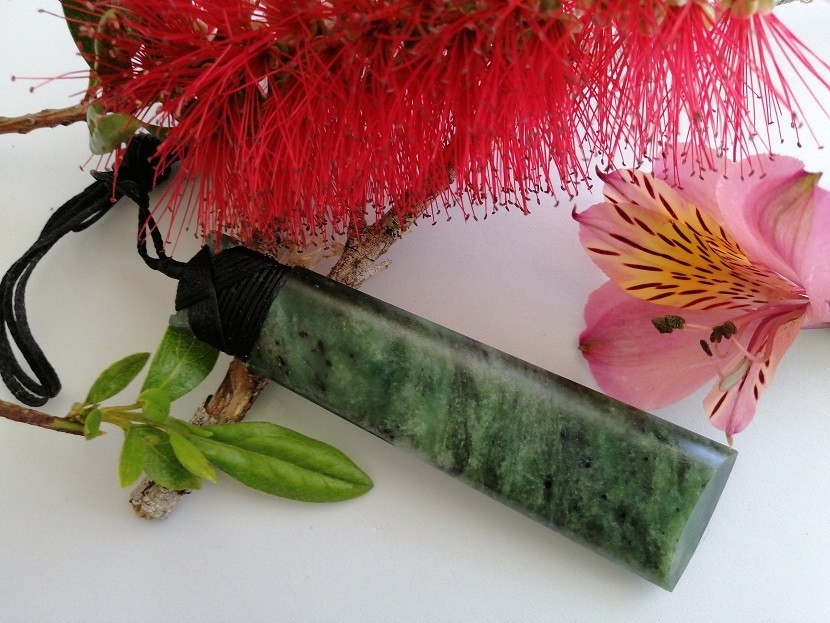 New Zealand Jade Greenstone Toki Matt XL Large pendant 110mm L x 30mm Unisex