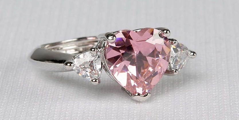 New Avon Fancy Shape PINK HEART CZ Cocktail Love RING – Sz 5, 6, 7, 8, 9, 10, 11