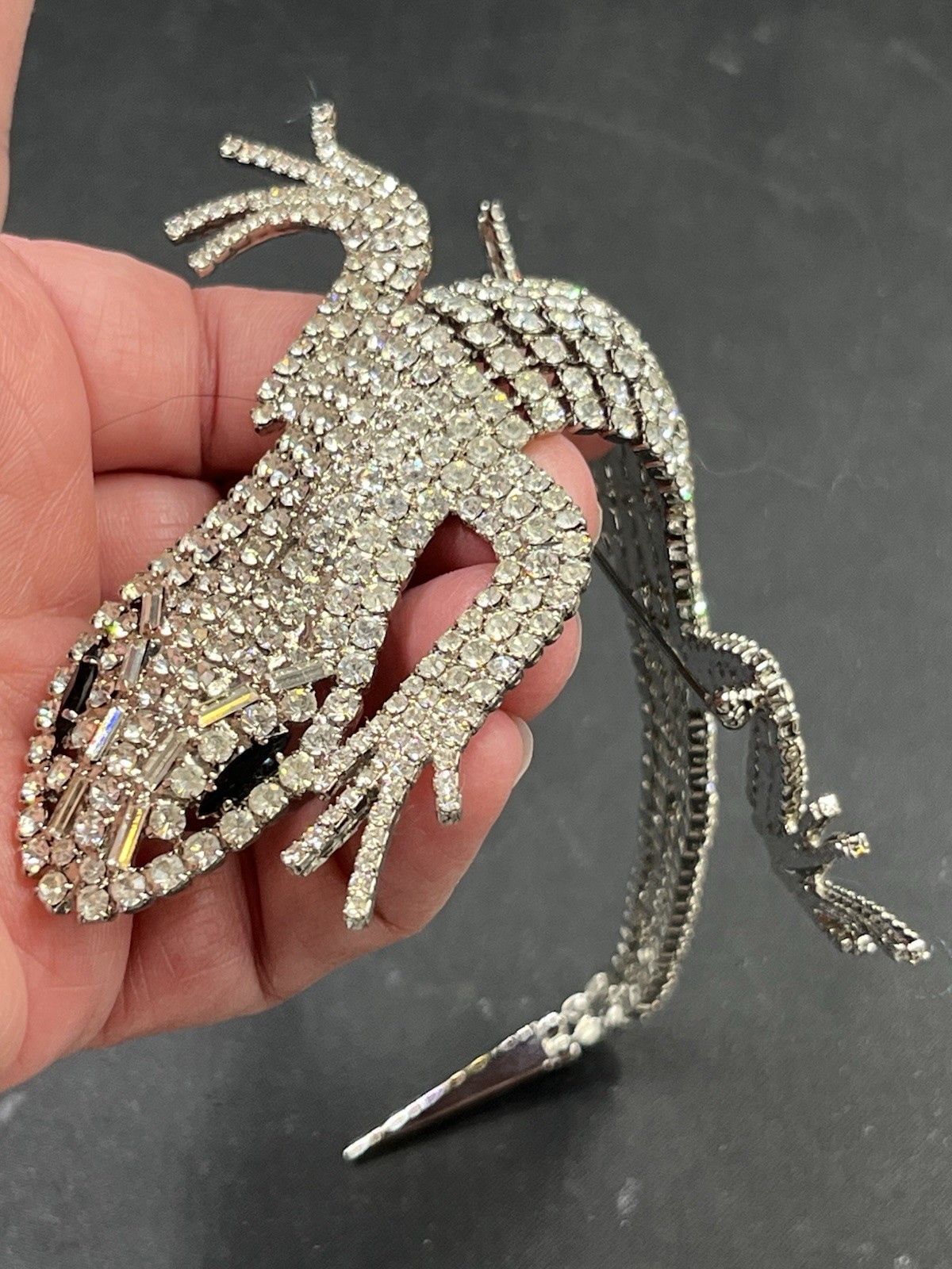 Butler & Wilson Signed Clear Rhinestones Articulated Lizard Brooch 9.5” In Box