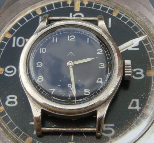 Record Dirty Dozen Military issue WWW WW2 vintage watch sterile dial full srvice
