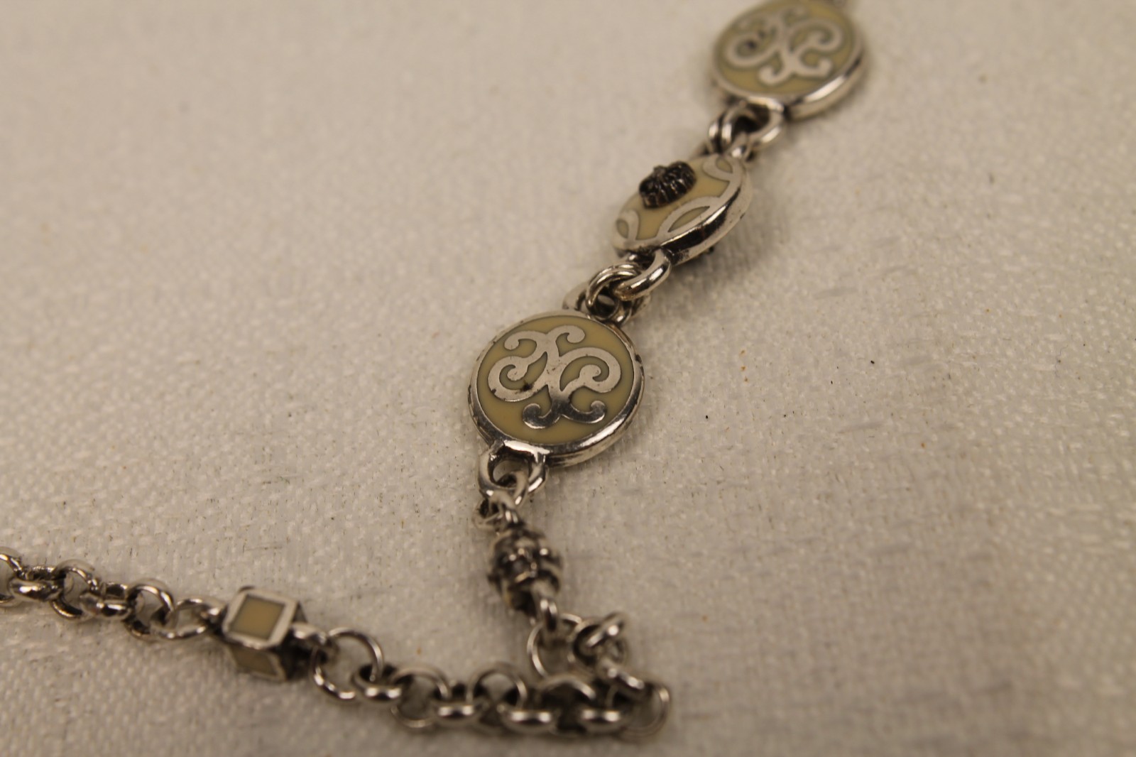 Brighton Silver Tone Cream Enamel Scroll Filigree Station Rolo Chain Necklace 19