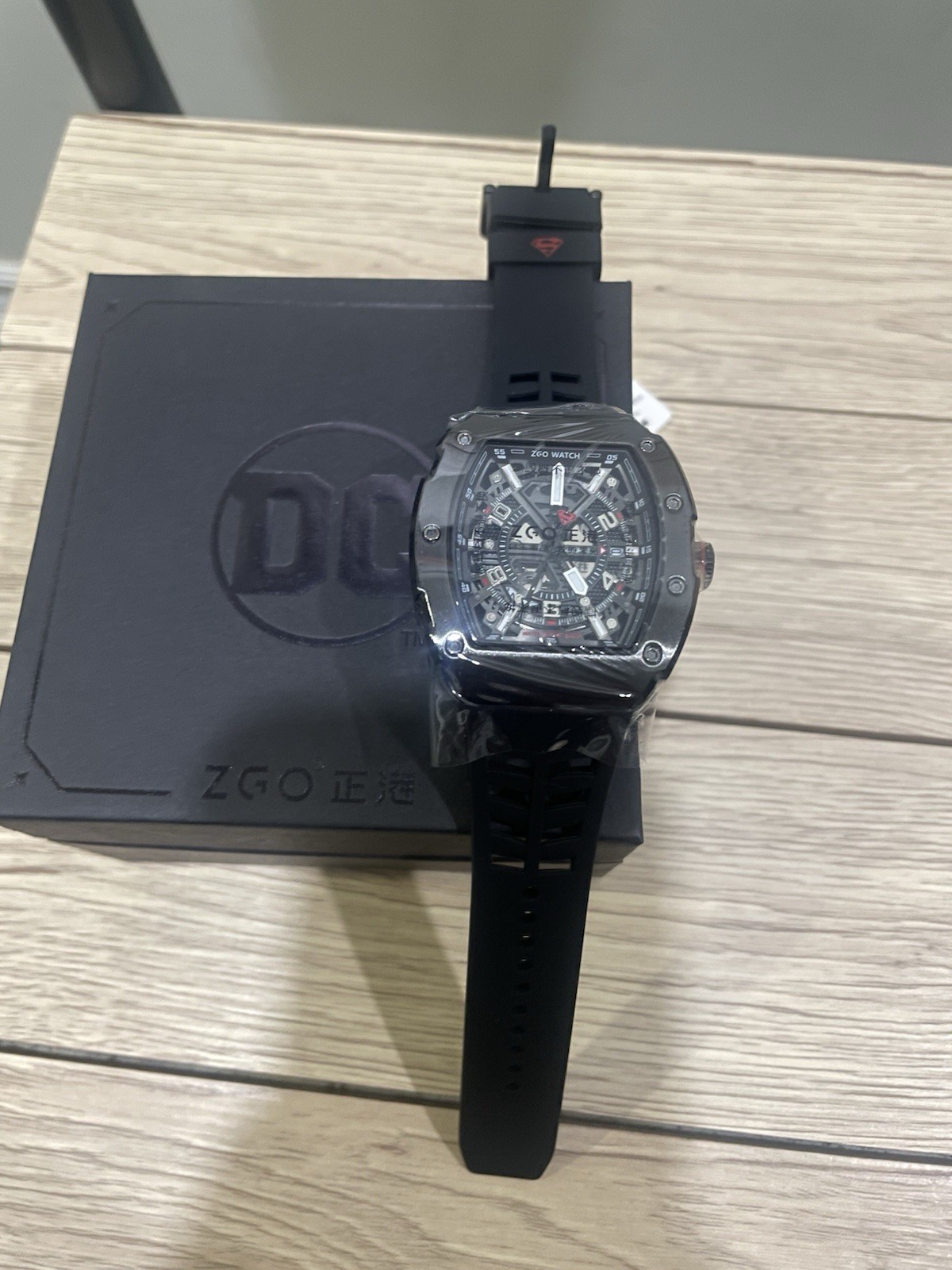 ZGO Stainless steel Superman edition watch, Free shipping/ Brand new USA