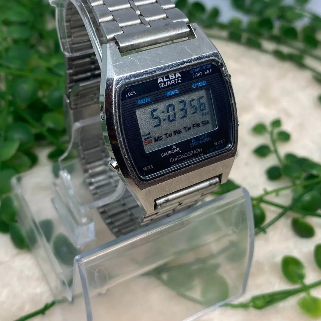 SEIKO ALBA Y448-5000 Seiko Alba Analog Watch