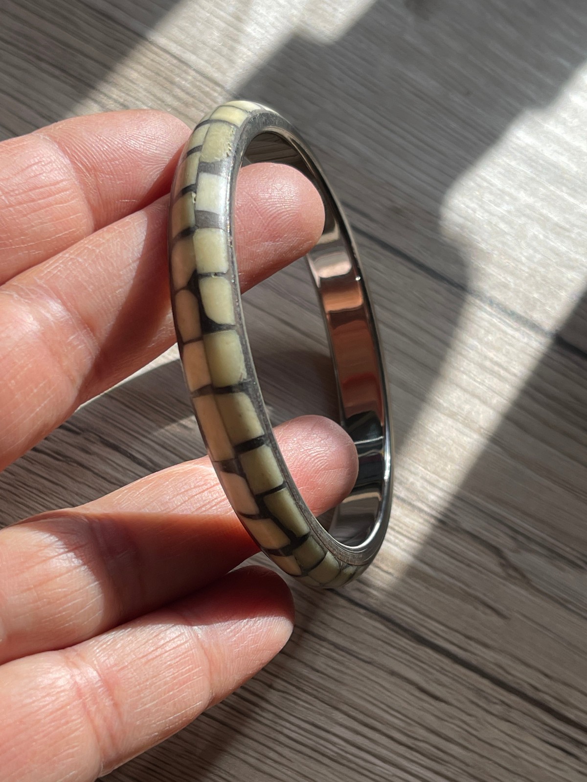 UNIQUE Gold Brass Brown Wood Resin Inlay 6.8cm Diameter Bangle Bracelet