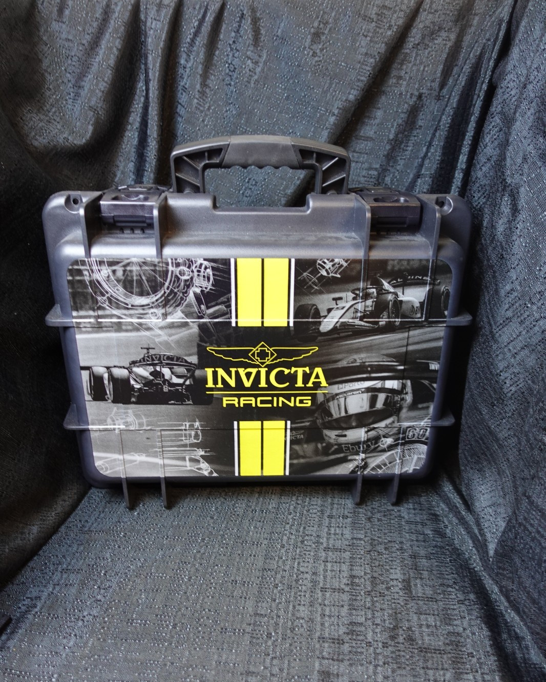 Invicta Racing 8 slot dive impact watch case / model #8RT-SKCBLK / NEW