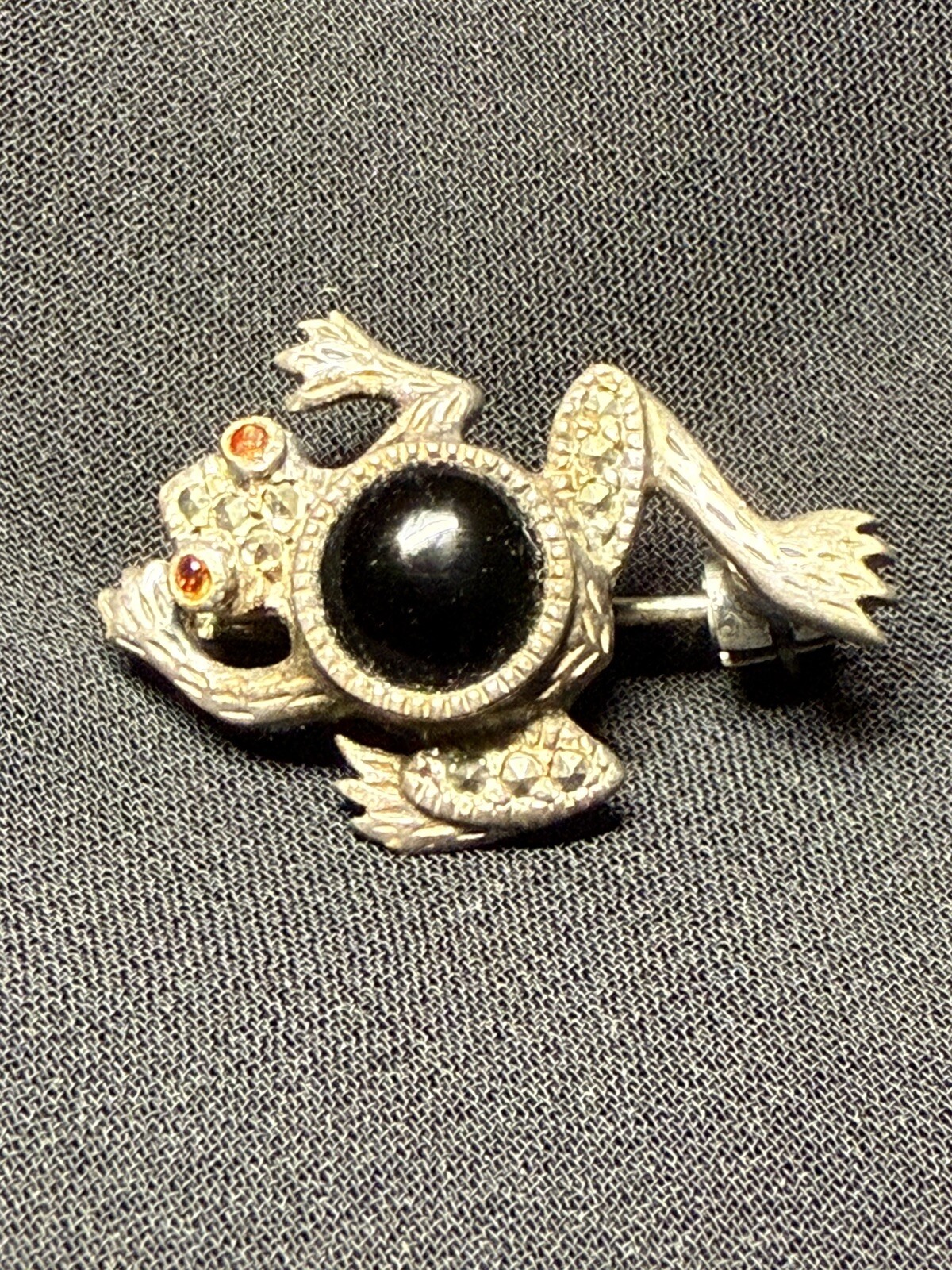Vintage Sterling Silver Onyx Marcasite Frog Brooch 5.4gram