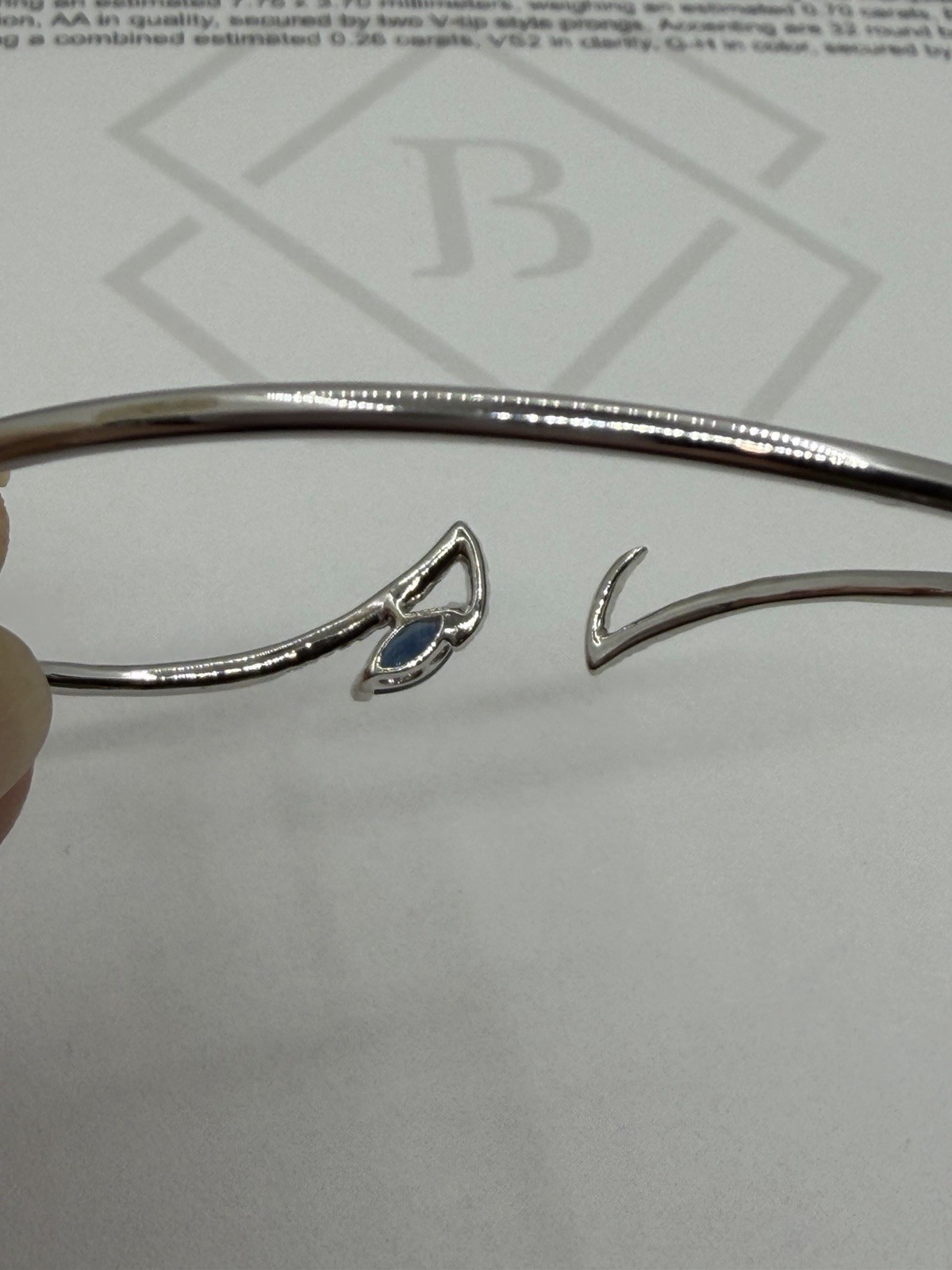 Appraised 18k white gold diamond Sapphire Contoured 5.2 Grams bangle bracelet