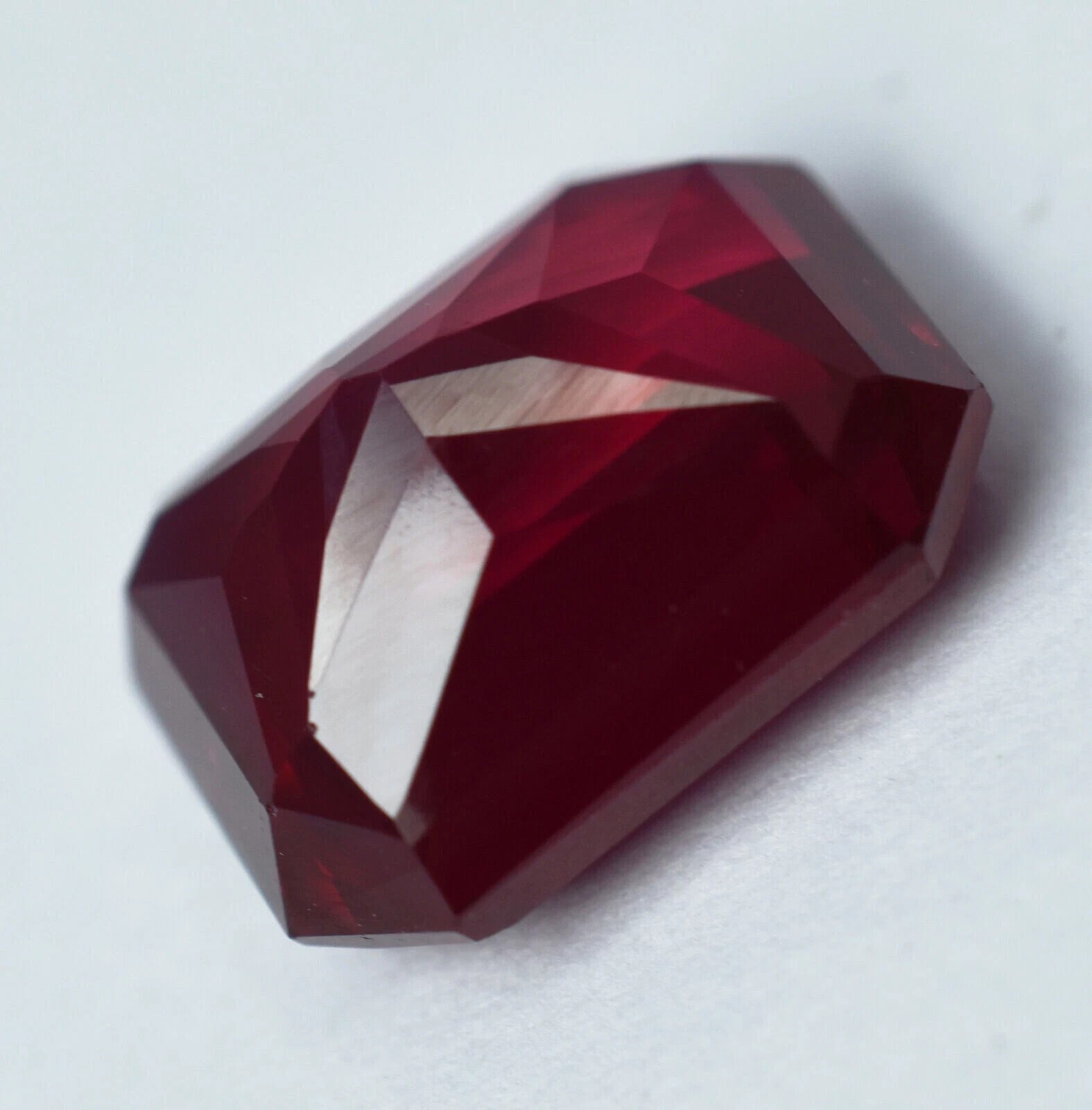 25 Ct Natural Certified BURMA Pigeon Blood Red Ruby Emerald Cut Loose Gemstone