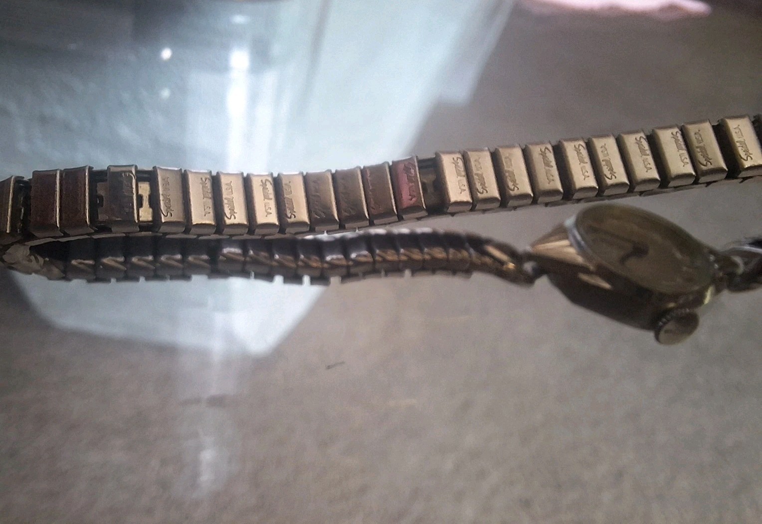Vintage 1968 Bulova Ladies 10K RGP Watch 6CL 17J Fan Lugs Speidel Band RUNNING