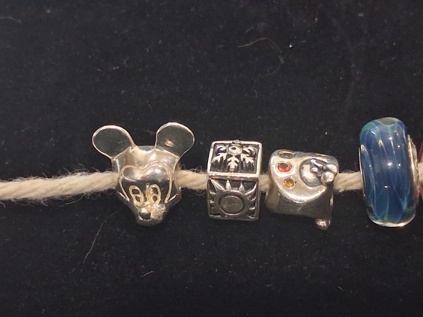 Chamilia Signed 925 Sterling silver Glass Bead And Charms Lot