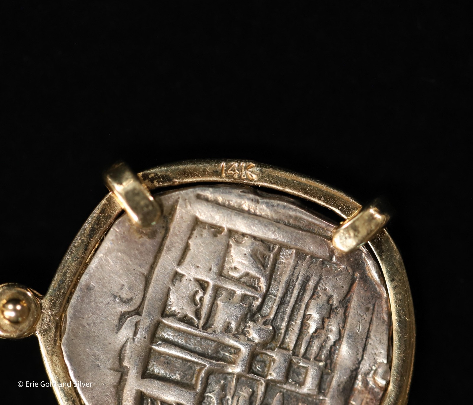 14k Yellow Gold Bezel Pendant W/Mexico 2 Real ca.1600s Silver Coin