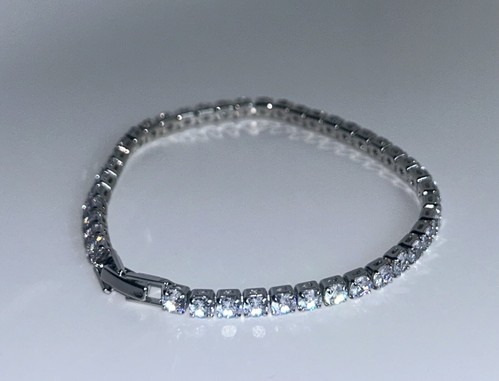 Round Cut Moissanite Silver bracelet