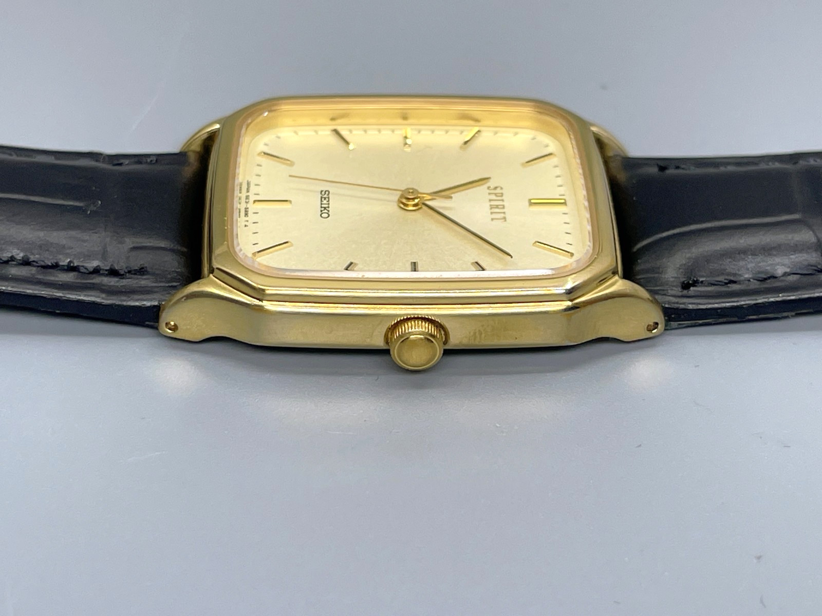 Vintage 1994 Seiko Spirit 5E31-5B50 Gold Tank Qz 27mm Mens Watch -US STock