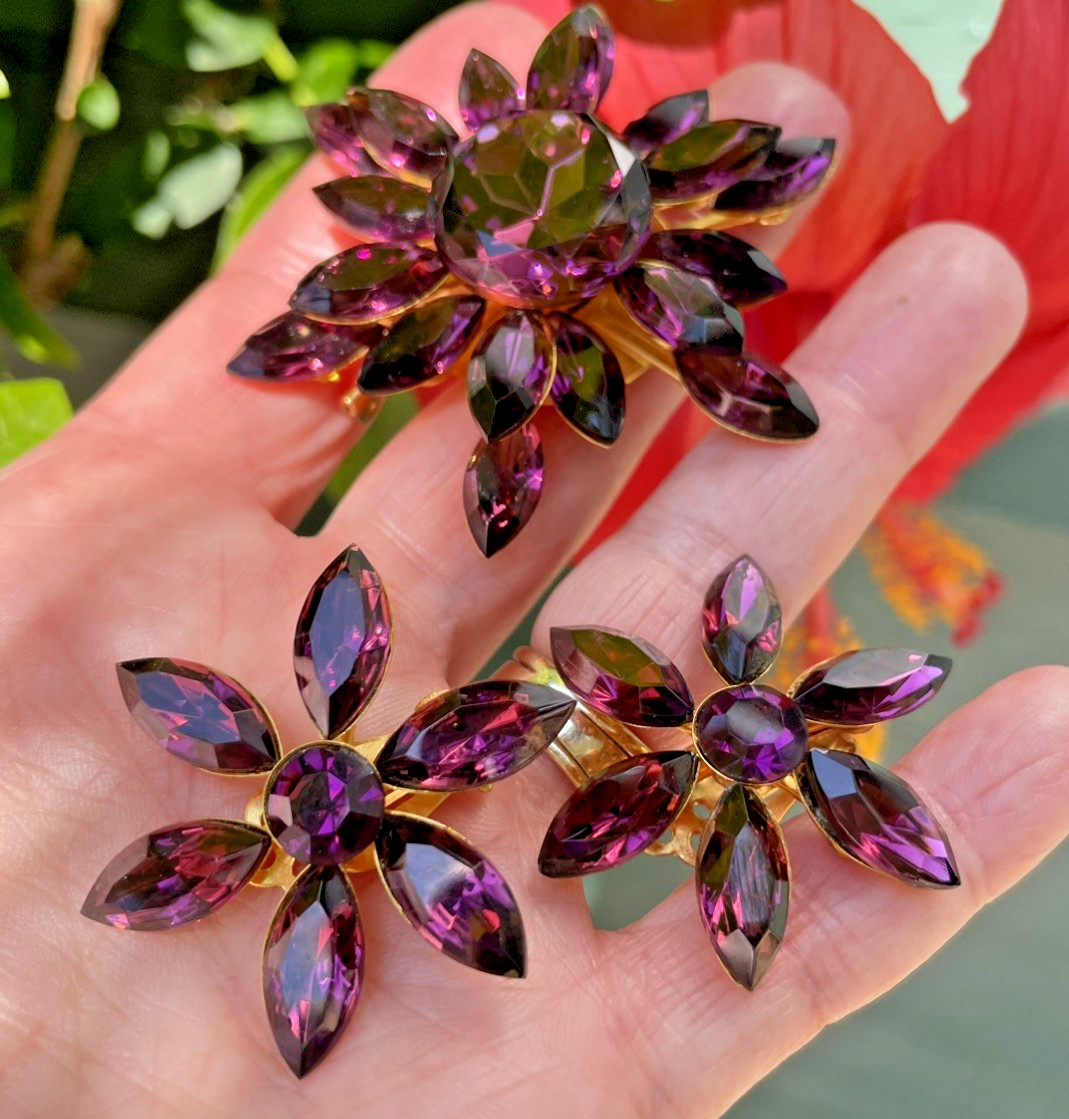 VTG Purple Ruby Red Rhinestone Brooch & Clip-On Earrings Set Mid Century Glam