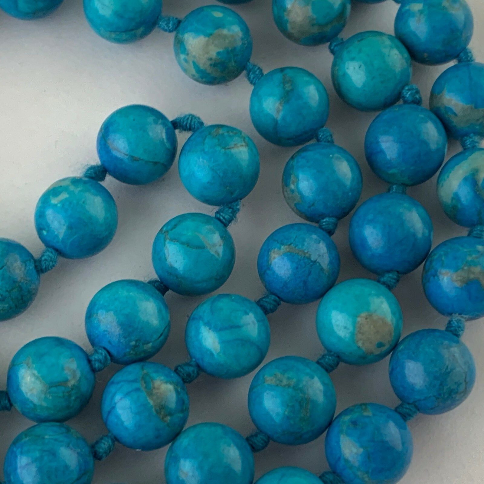 HAND KNOTTED TURQUOISE BEAD STRAND/STRING NECKLACE