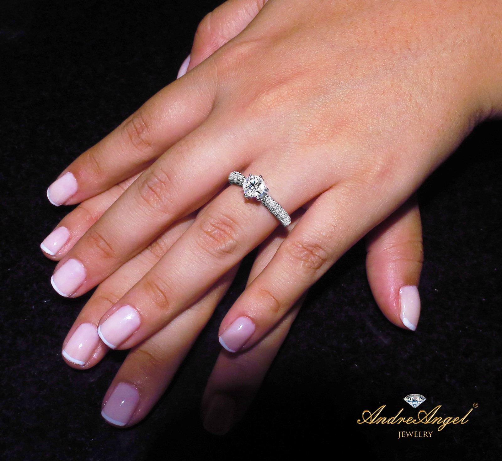 Solid Silver 925 Wedding Engagement Ring Round Cut Cubic Zirconia Stones 5A+