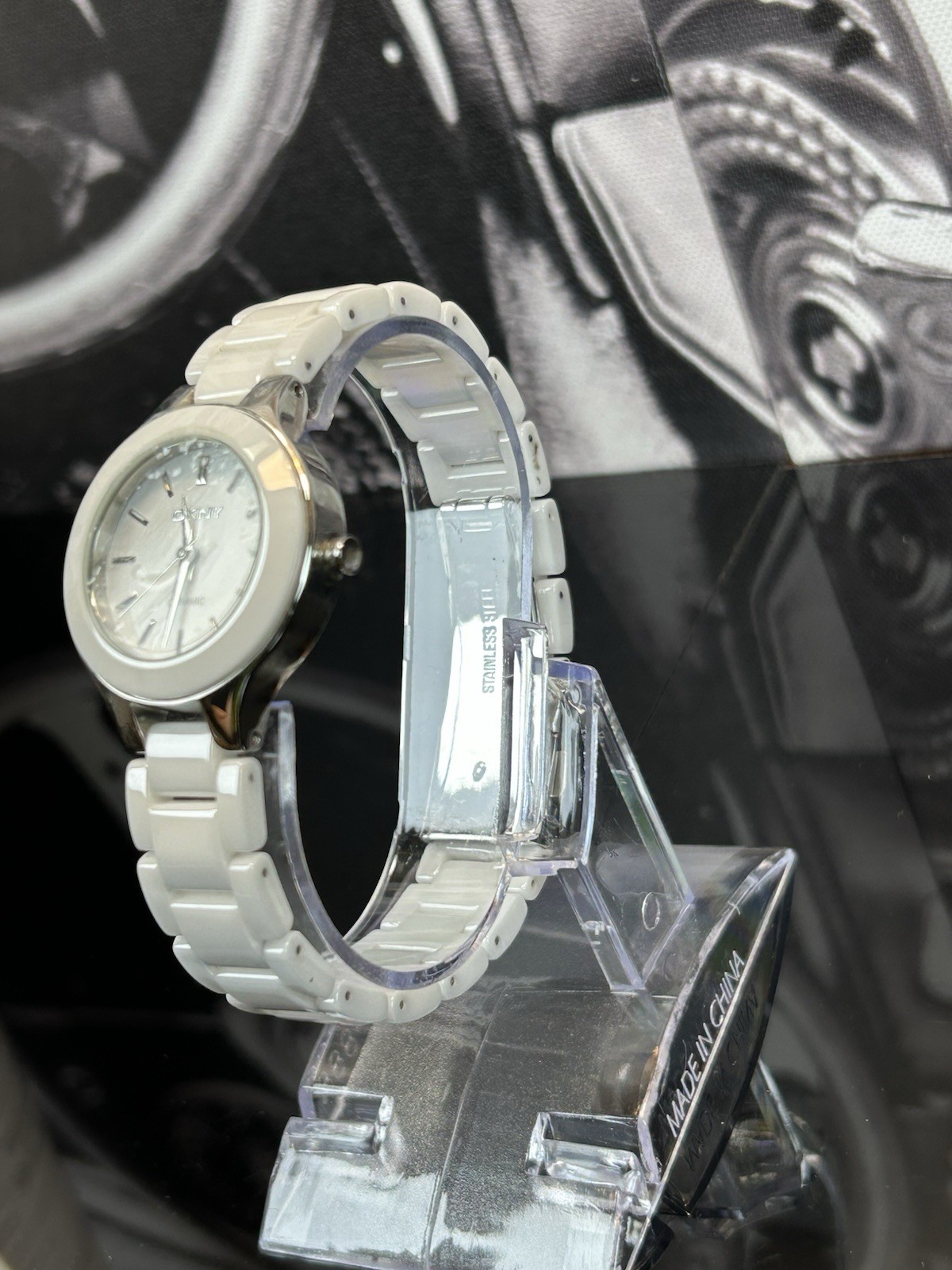DKNY White Ceramic Watch NY4886 — Clean, Sleek, and Goat-Approved!