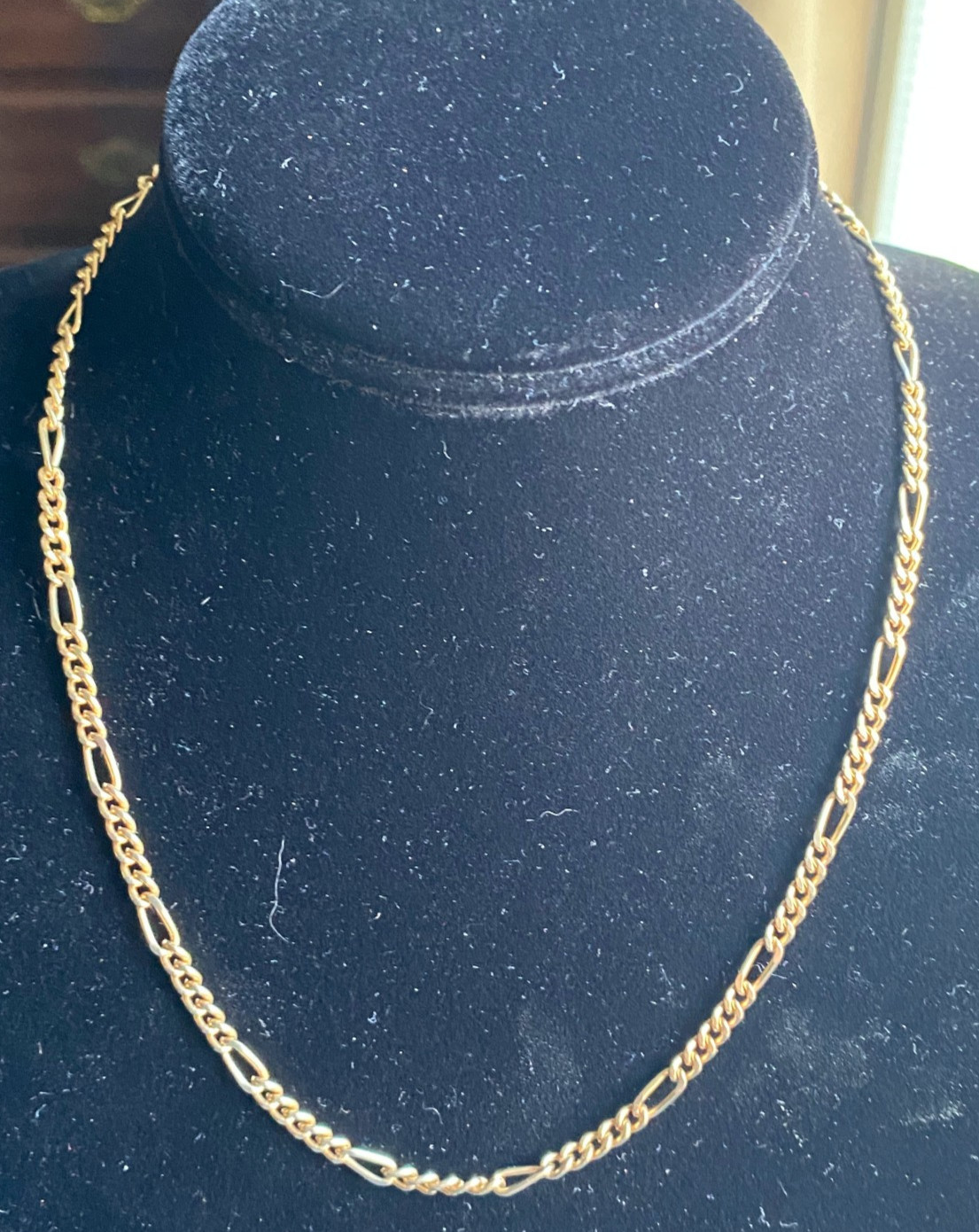 Vintage Gold Tone Flat Figaro Link Chain Necklace Lobster Clasp