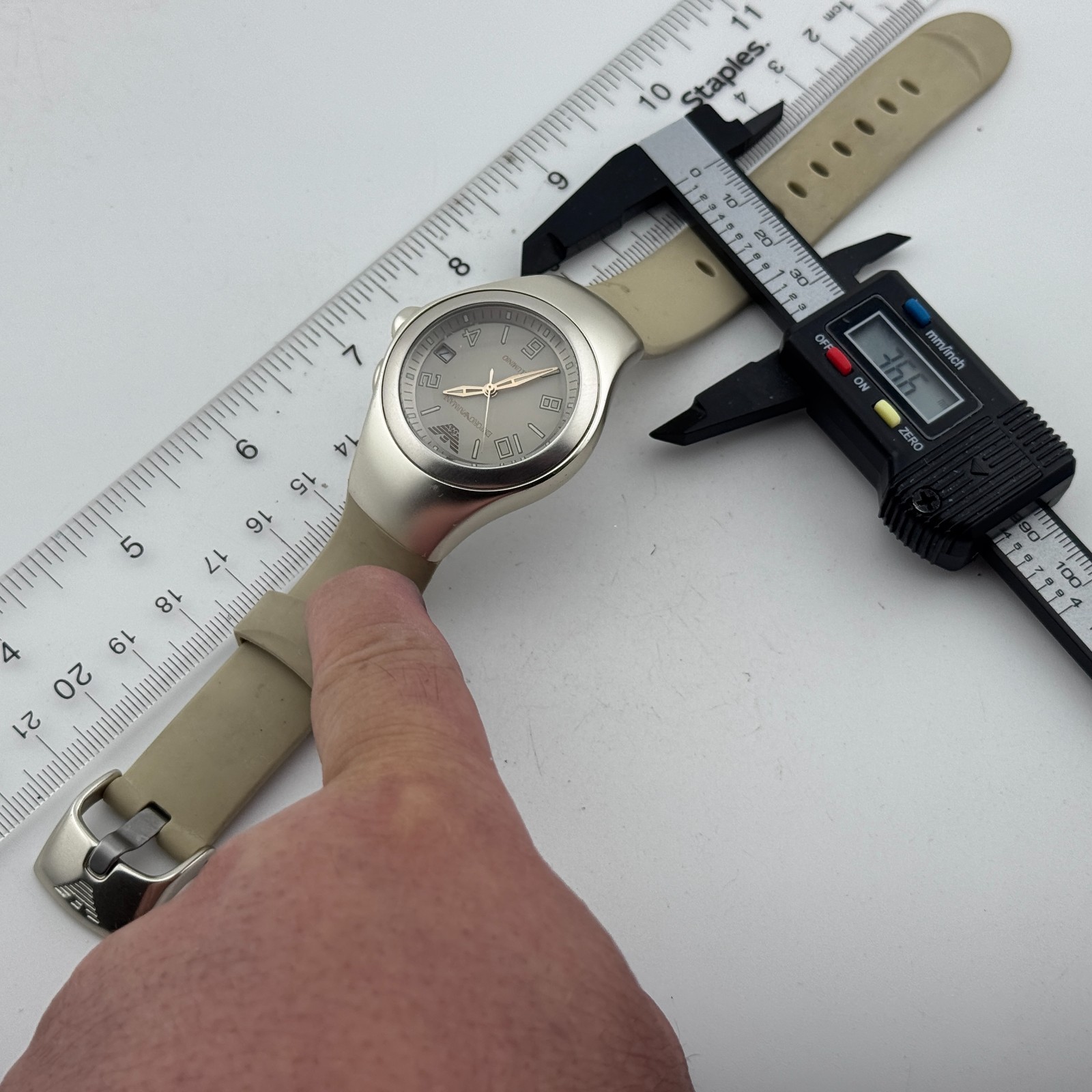 Emporio Armani Quartz Watch AR-1207 Unisex 100m Aluminum Date Analog New Battery
