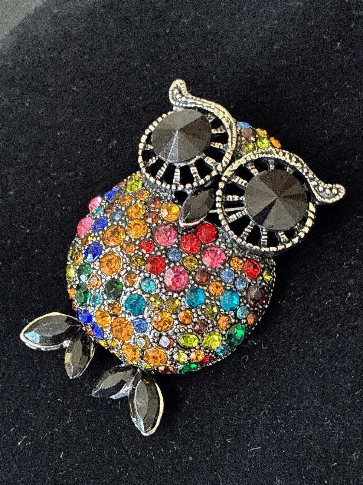 Owl Brooch Pin Silver Tone Metal Multicolor Rhinestone Crystal Pavé Black Eyes