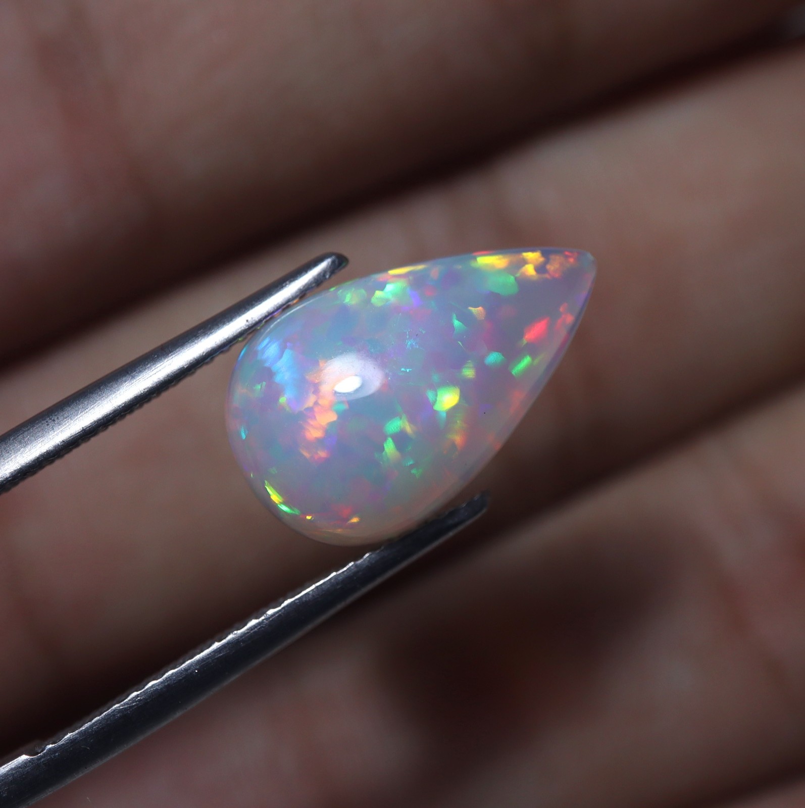 4.2 Cts 16.5×10.2 MM Real AAA Green Red Yellow Fire Ethiopian White Opal Pear