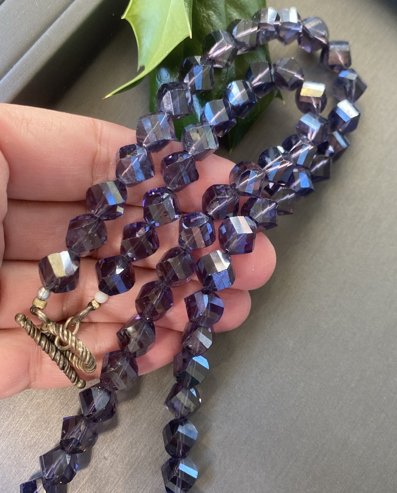 Vintage Czech Art Glass Necklace Estate Jewelry Pre-owned Flapper Girl Style 28″