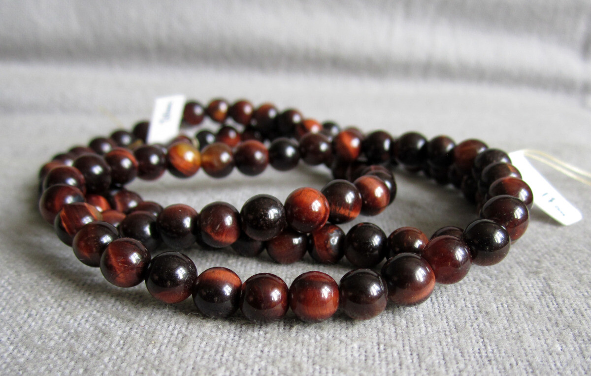 Bracelet made of red tiger eye – spheres Ø 6 mm / 15-20 cm – elastic