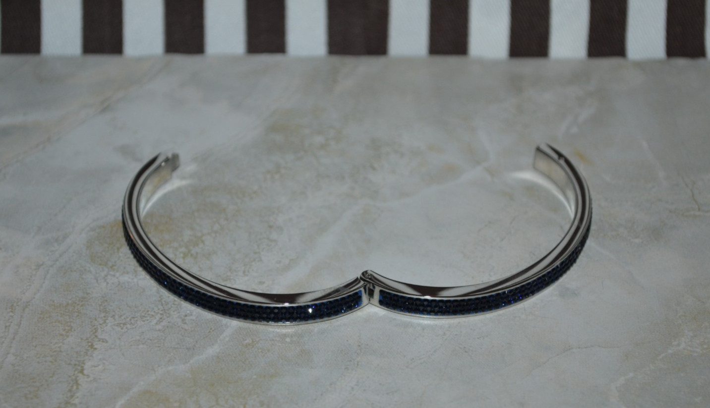 Henri Bendel Rocks Skinny Bangle – Size Petite