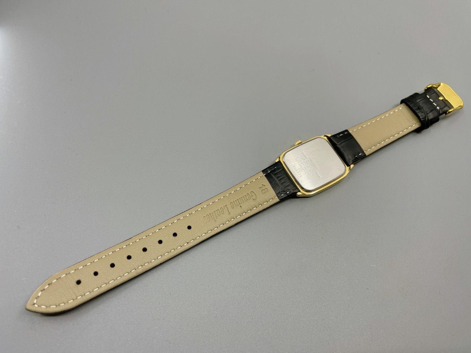 Vintage 1994 Seiko Spirit 5E31-5B50 Gold Tank Qz 27mm Mens Watch -US STock