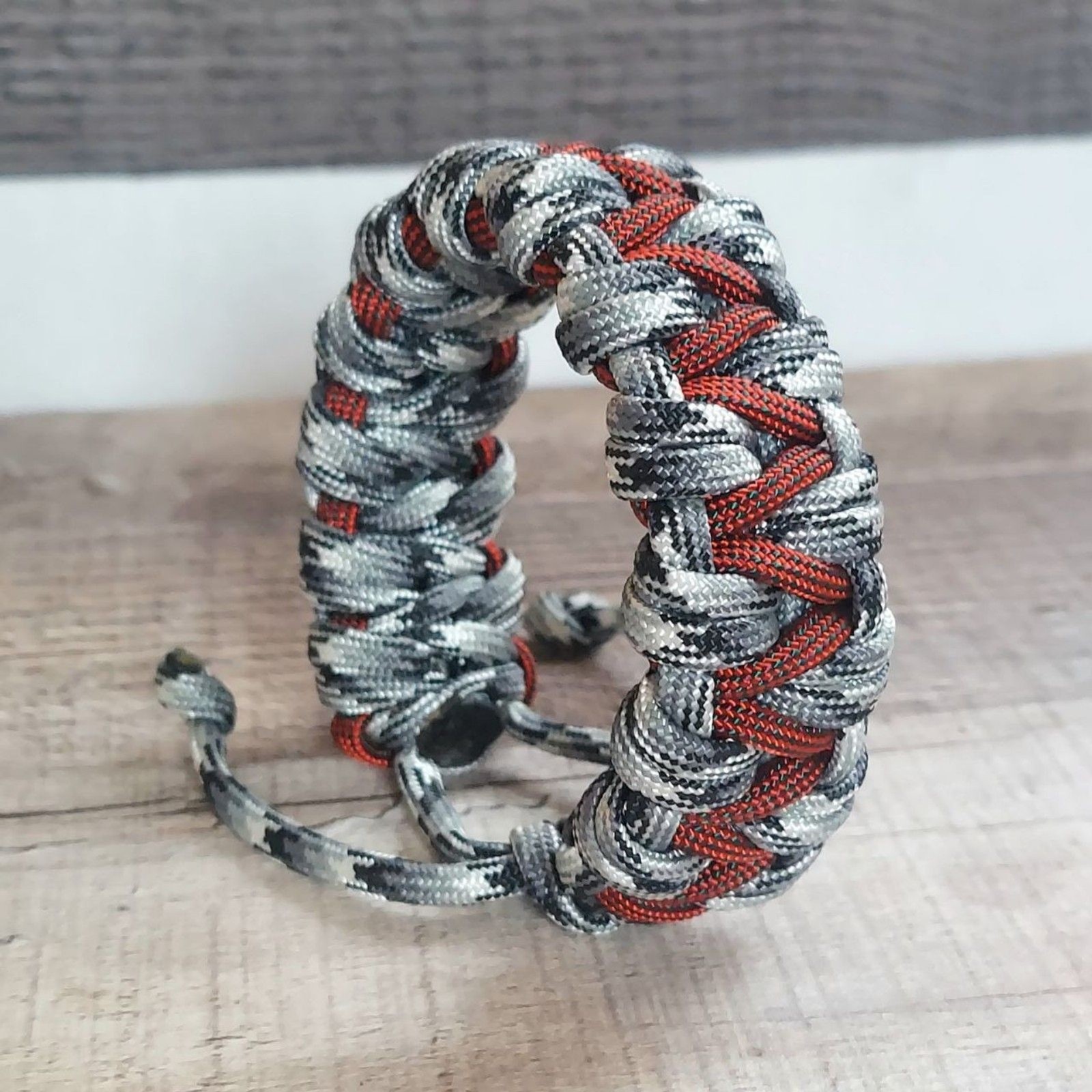 Handmade Paracord Bracelet Adjustable Unisex Red Gray White Black