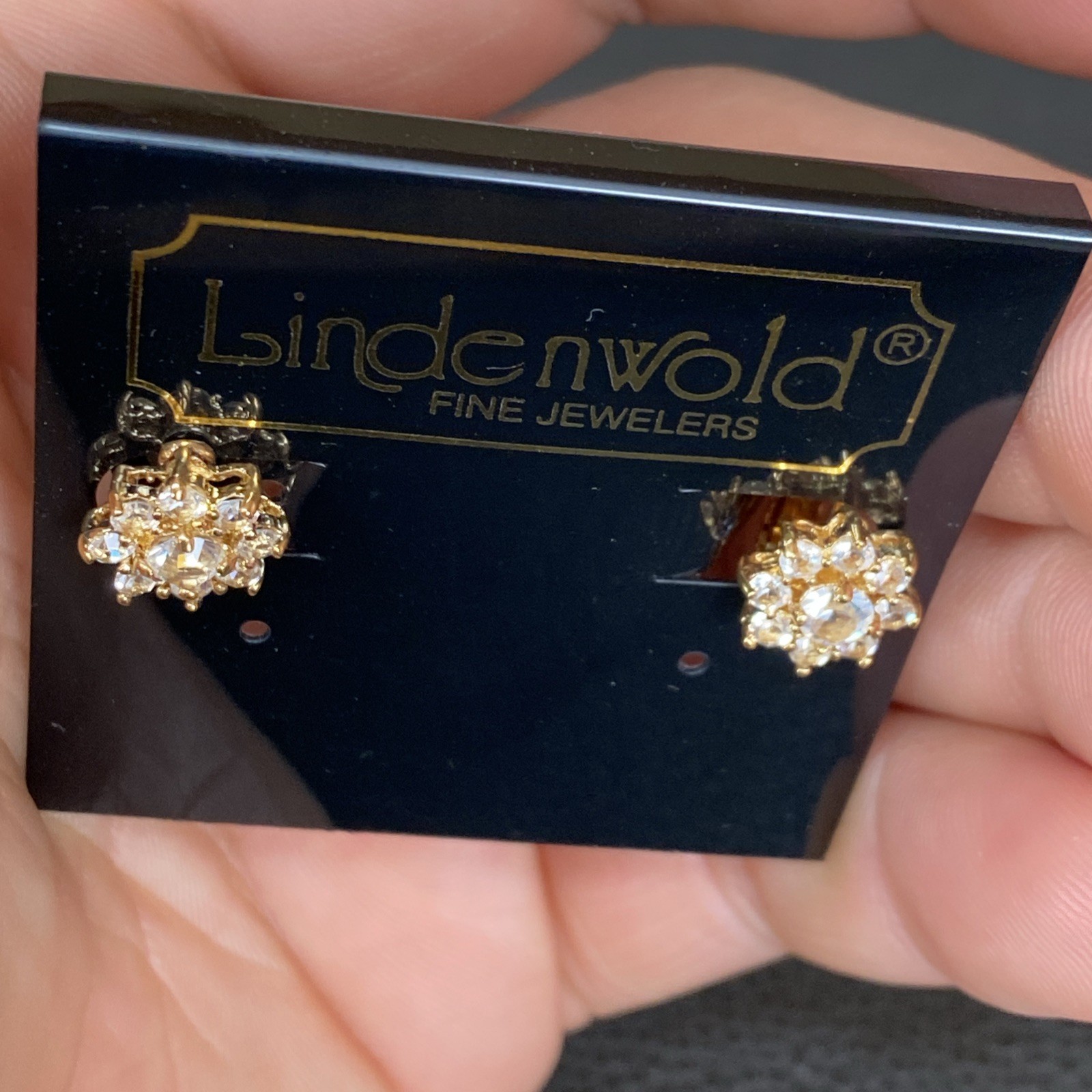 Vtg Lindenwold Fine Jewelers Gold Tone Faced Crystal Rhinestone Cubic Z Clip On