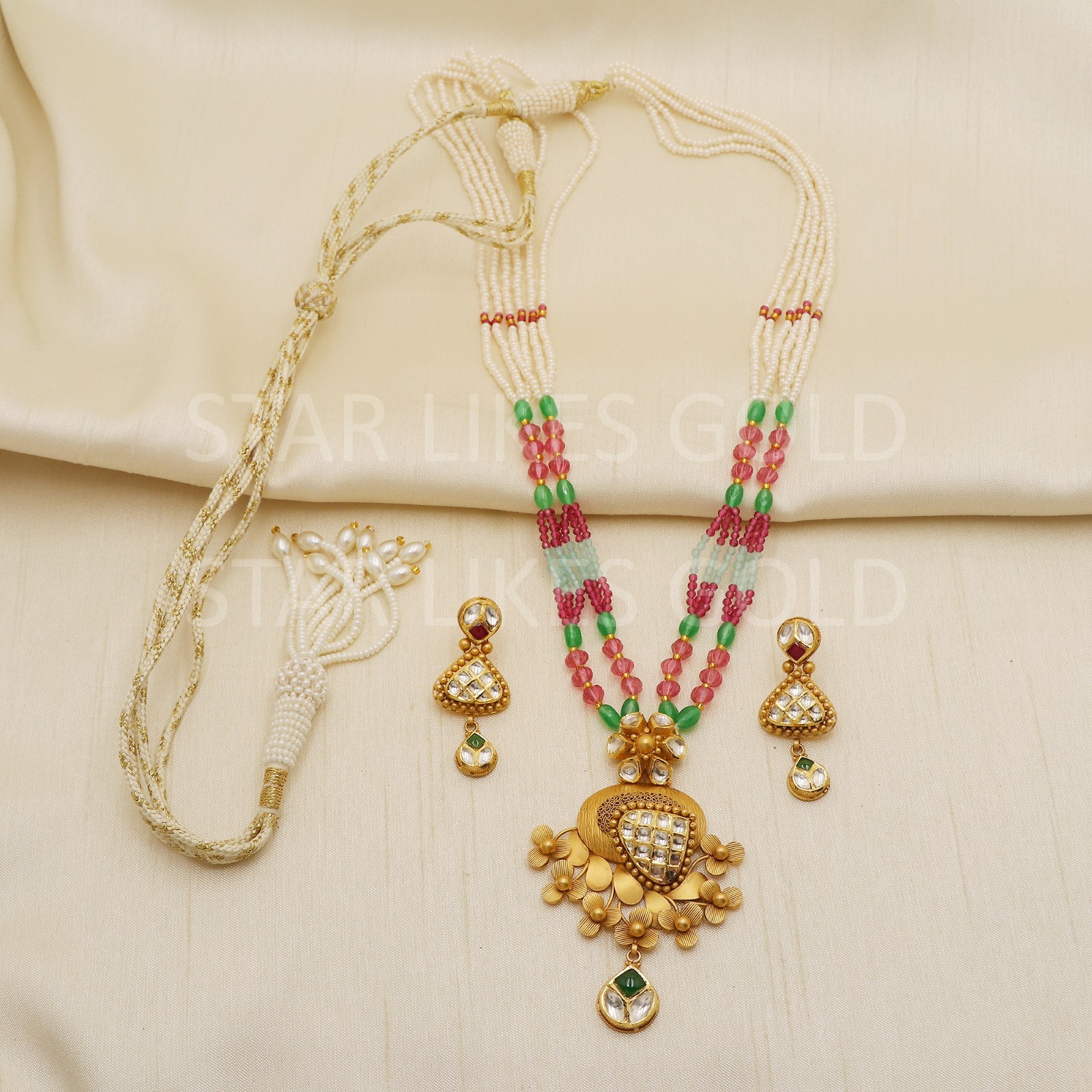 22K Yellow Gold Kundan Floral Medallion Pendant Necklace Earrings Set 25.17g