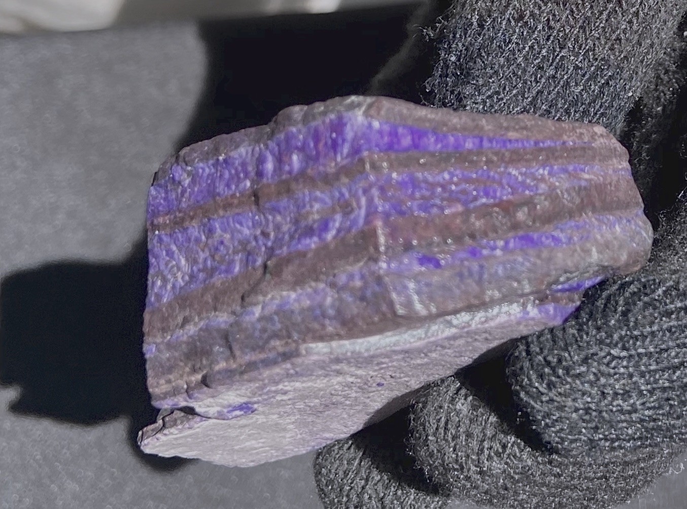 SUGILITE GEL VEINS in MANGANESE ORE LAYERED LARGE ROUGH 142 GRAMS- 5 Oz’s RSA
