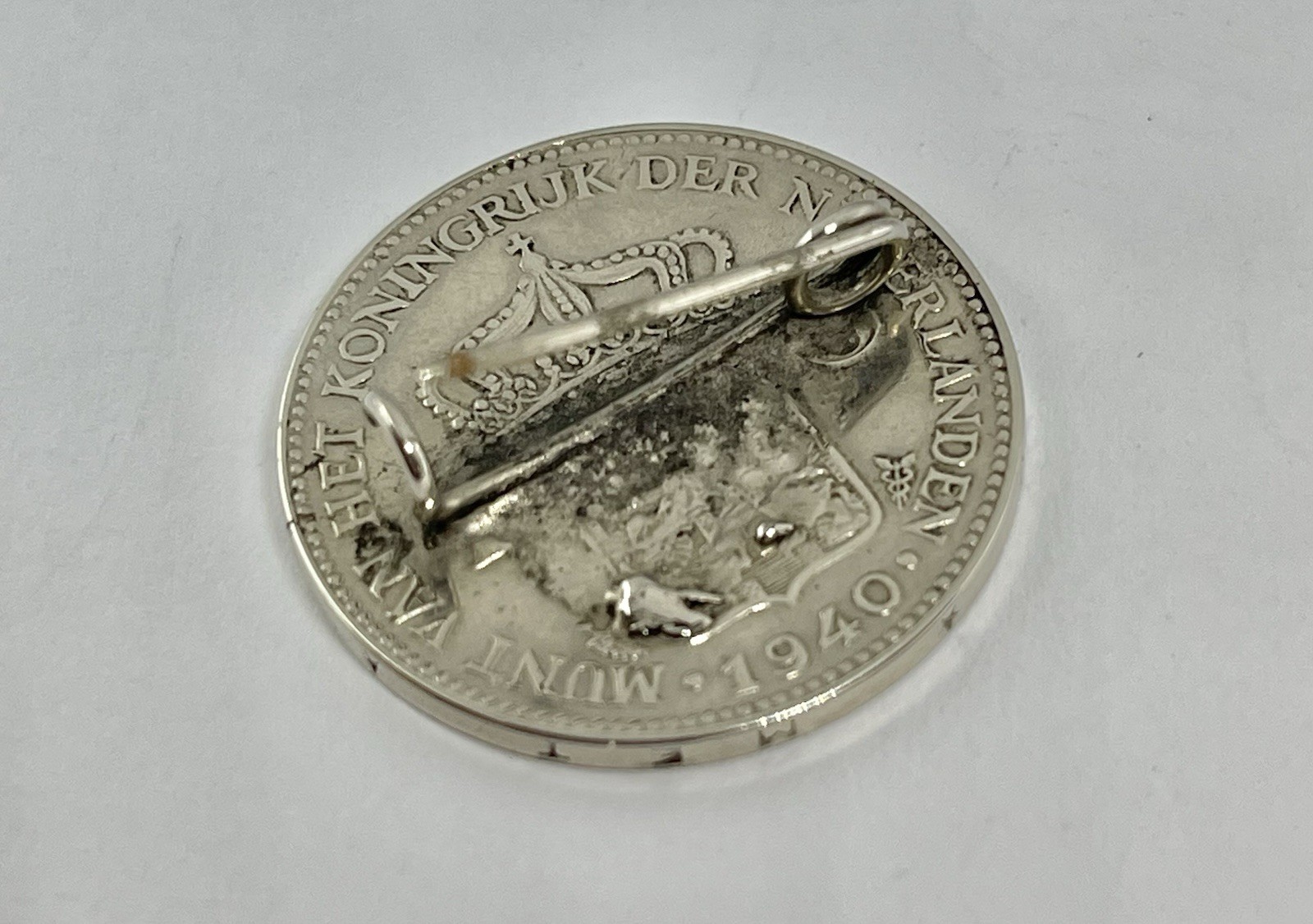 Vintage Queen Wilhelmina of The Netherlands 1940 Coin Hallmarked Sterling Brooch