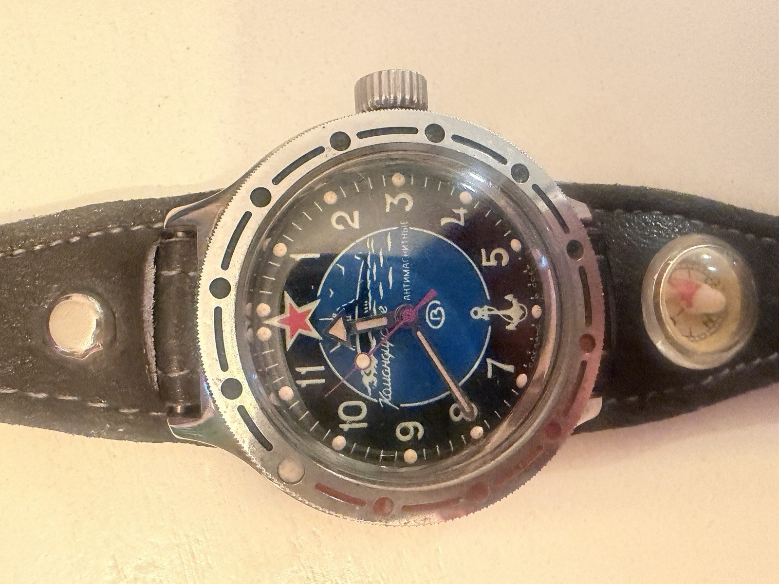 Vintage USSR Vostok Komandirskie Soviet Military Submarine Watch-Screw Down-runs