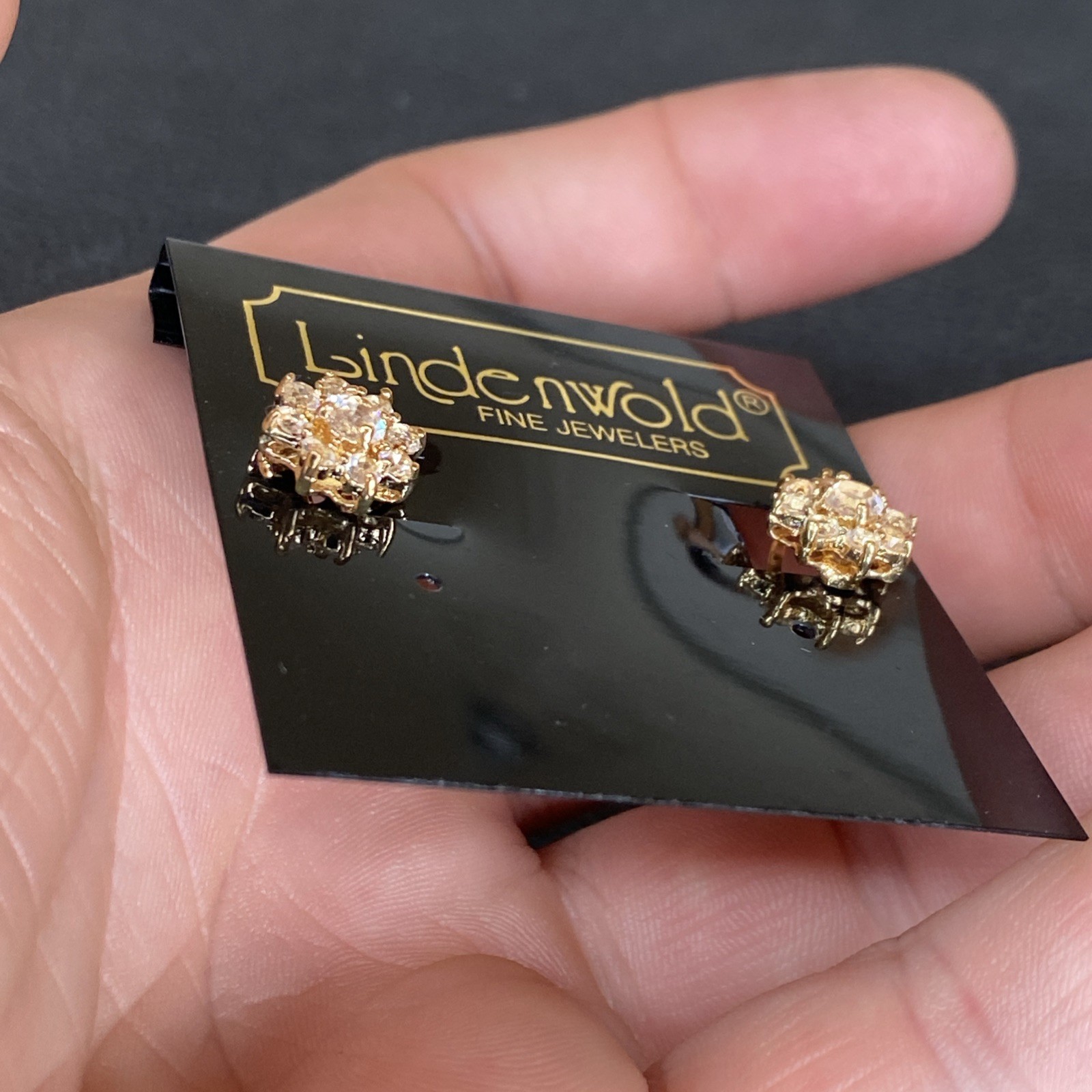 Vtg Lindenwold Fine Jewelers Gold Tone Faced Crystal Rhinestone Cubic Z Clip On