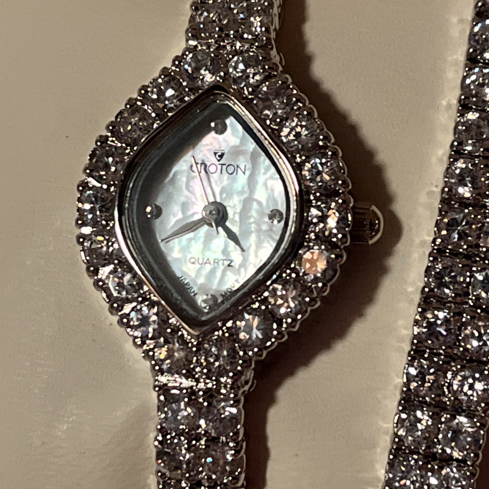 Vtg Croton Women Stainless CZ Watch/Bracelet Set with Mother of Pearl Dial New!