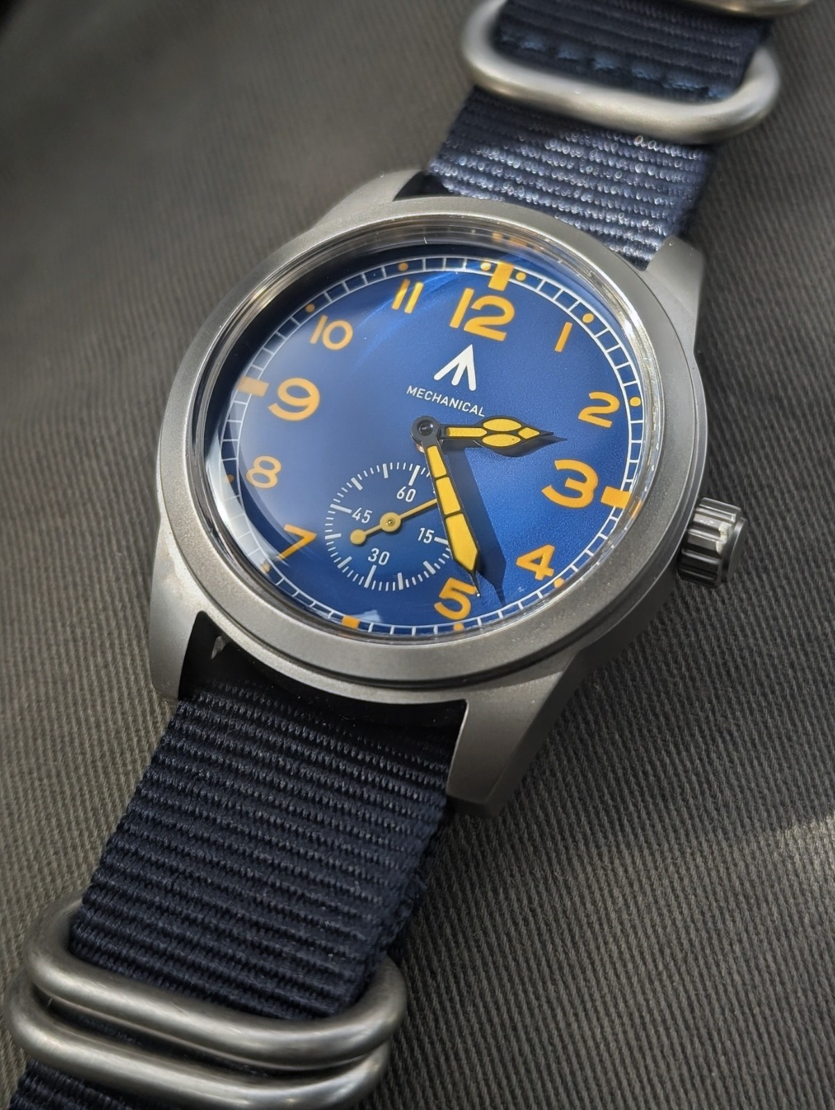 Mechanical Dirty Dozen Military watch Blasted Stainless steel blue 39mm