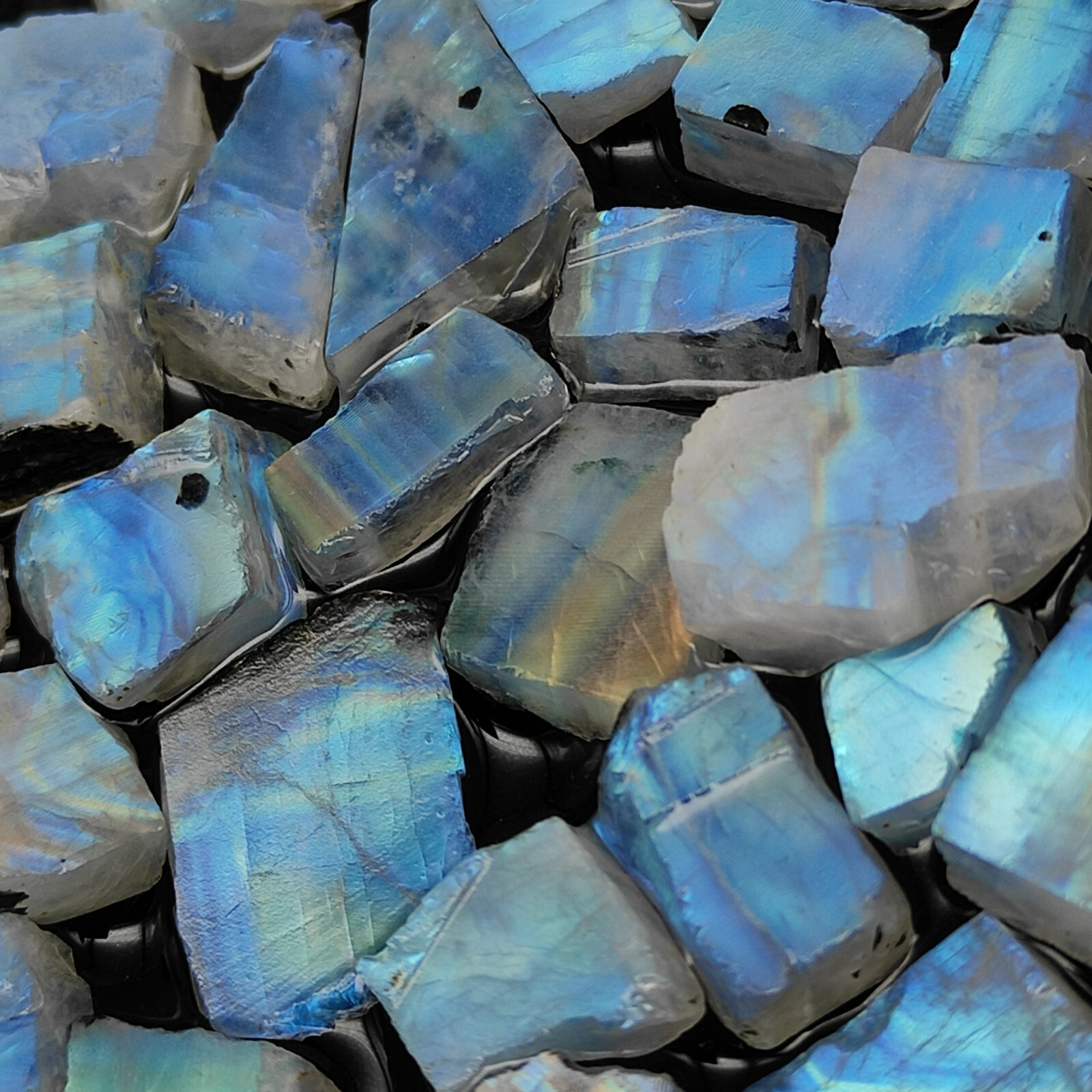 Wholesale Blue Fire Moonstone Slices Rough Rainbow Moonstone Rough Gemstone MV30