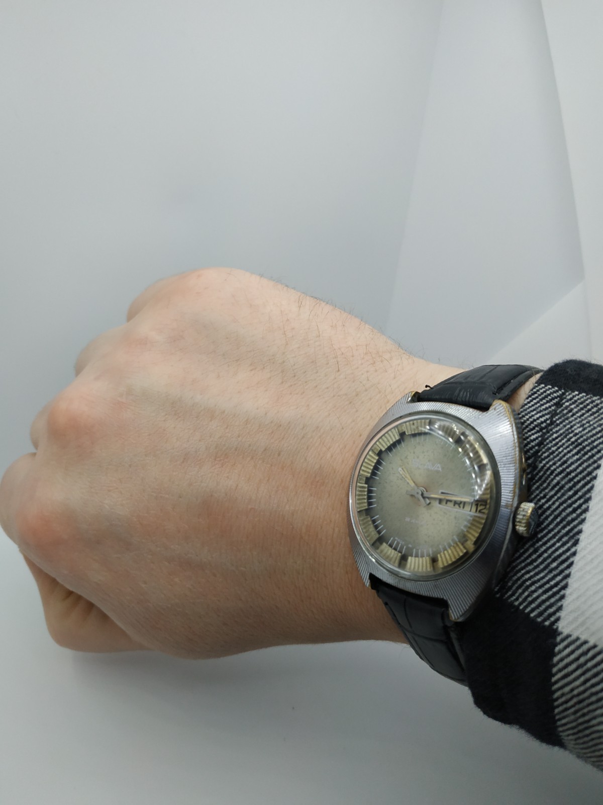 Men’s Dress Vintage Watch SLAVA Retro USSR Mechanical SERVICED Soviet Union ☭