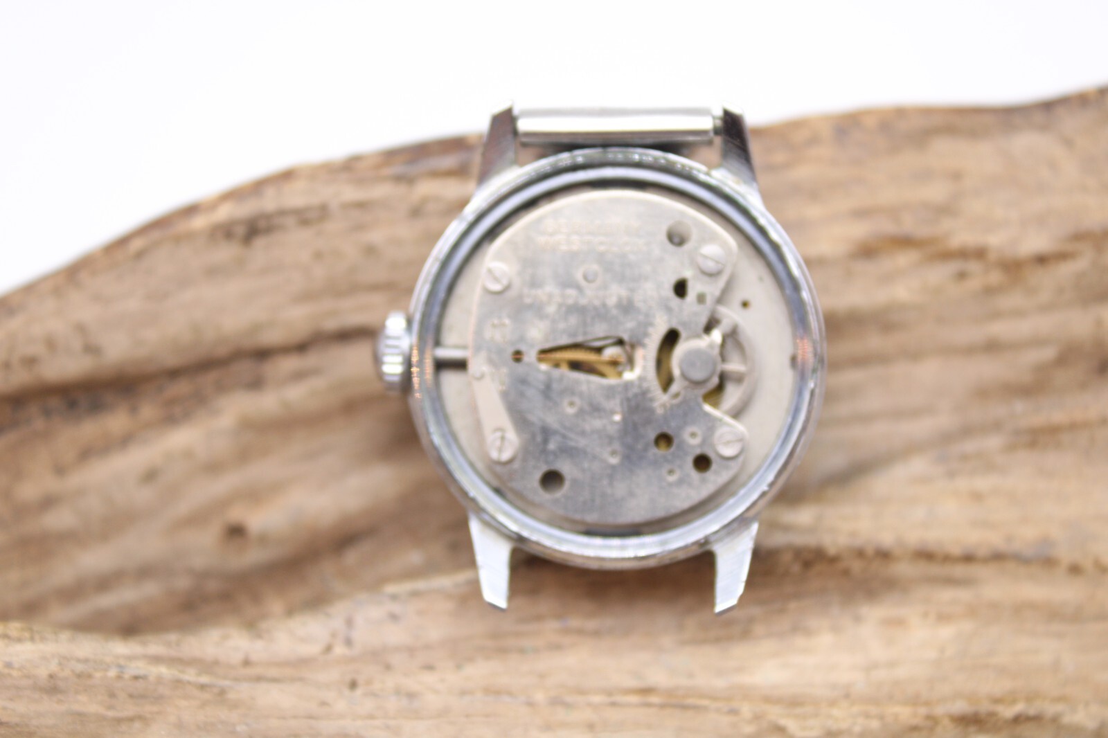 WESTCLOX COLUMBIA GERMANY WATCH 29.4mm 15.4mm LUG OVERWOUND (LM)